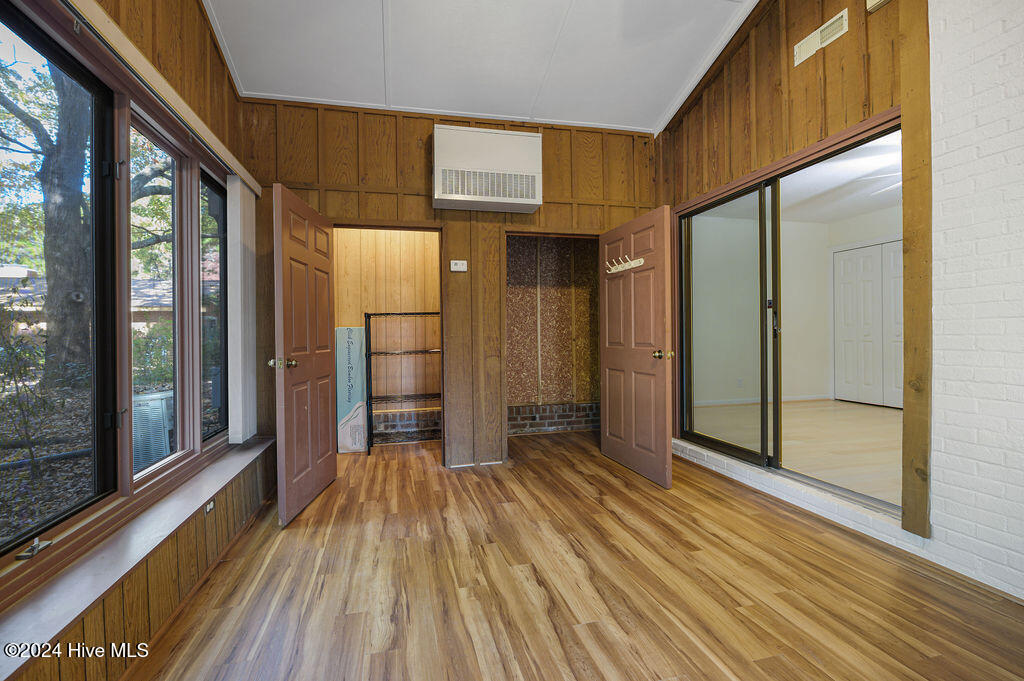 201 Bentwood Property Photo 26