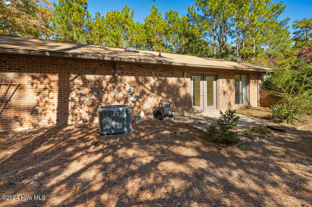 201 Bentwood Property Photo 33