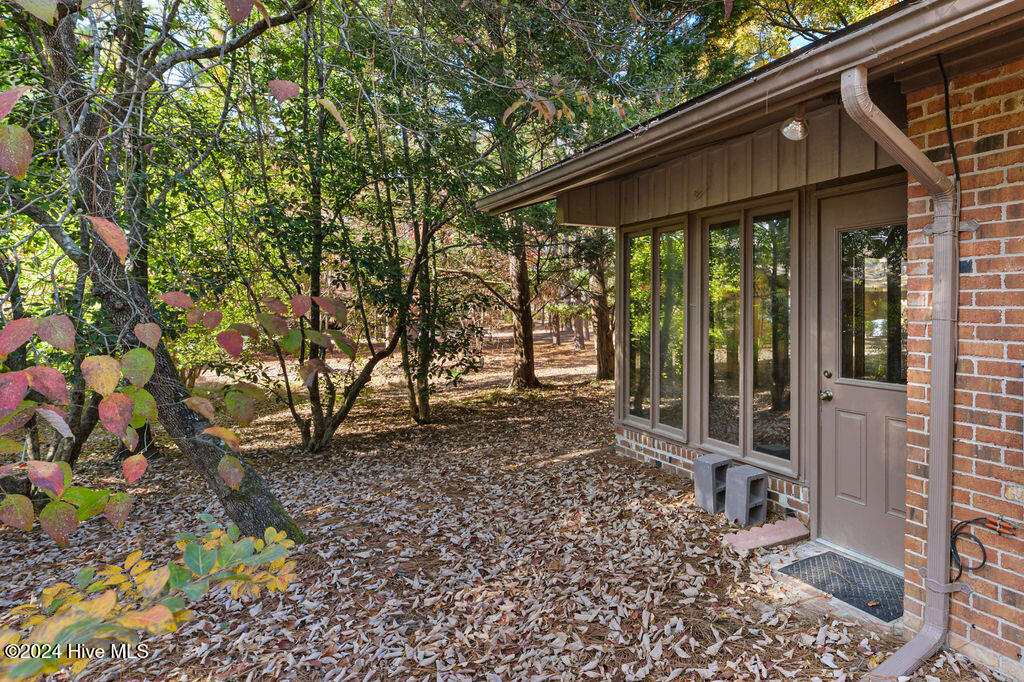 201 Bentwood Property Photo 35