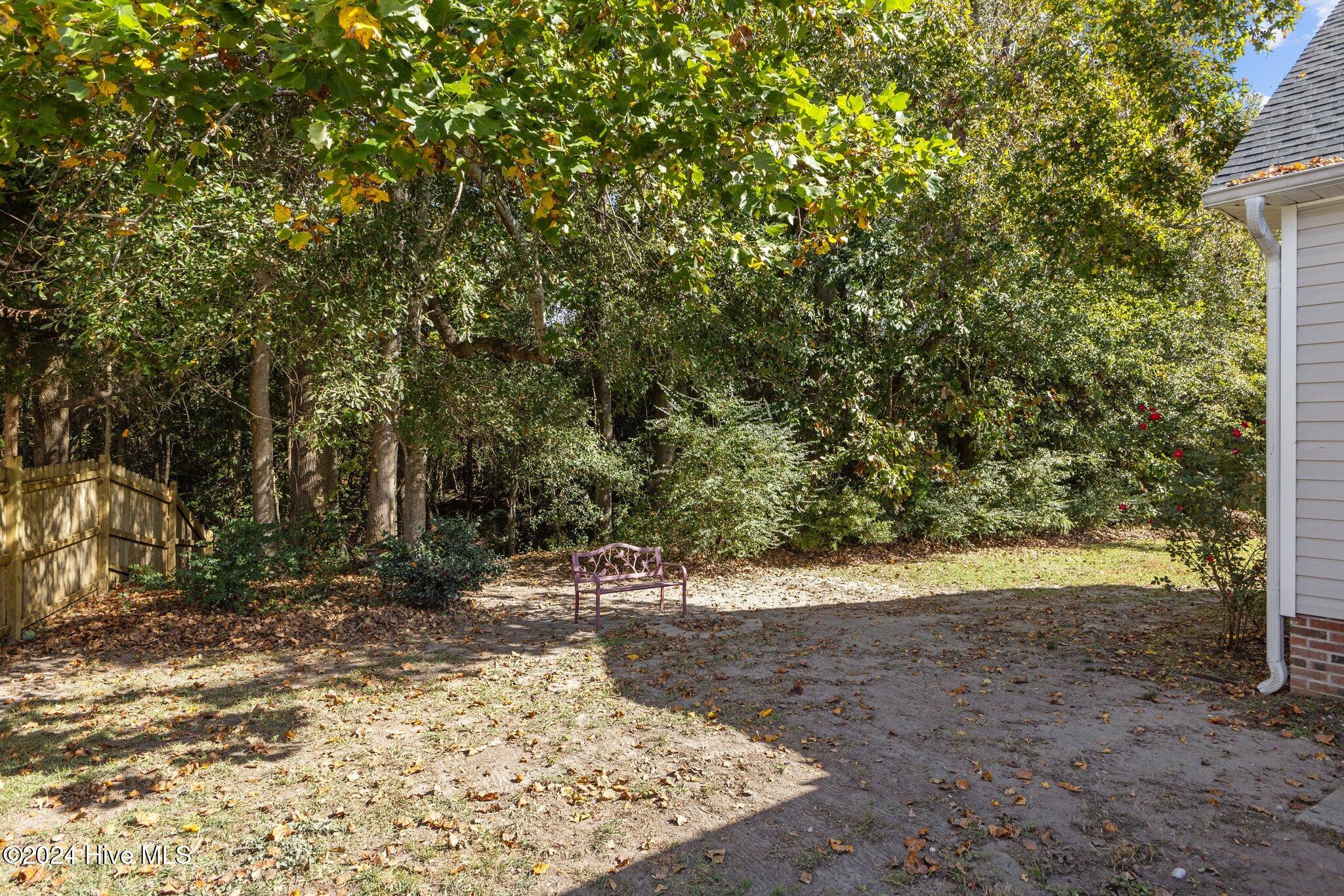211 Channel Marker Loop Property Photo 28