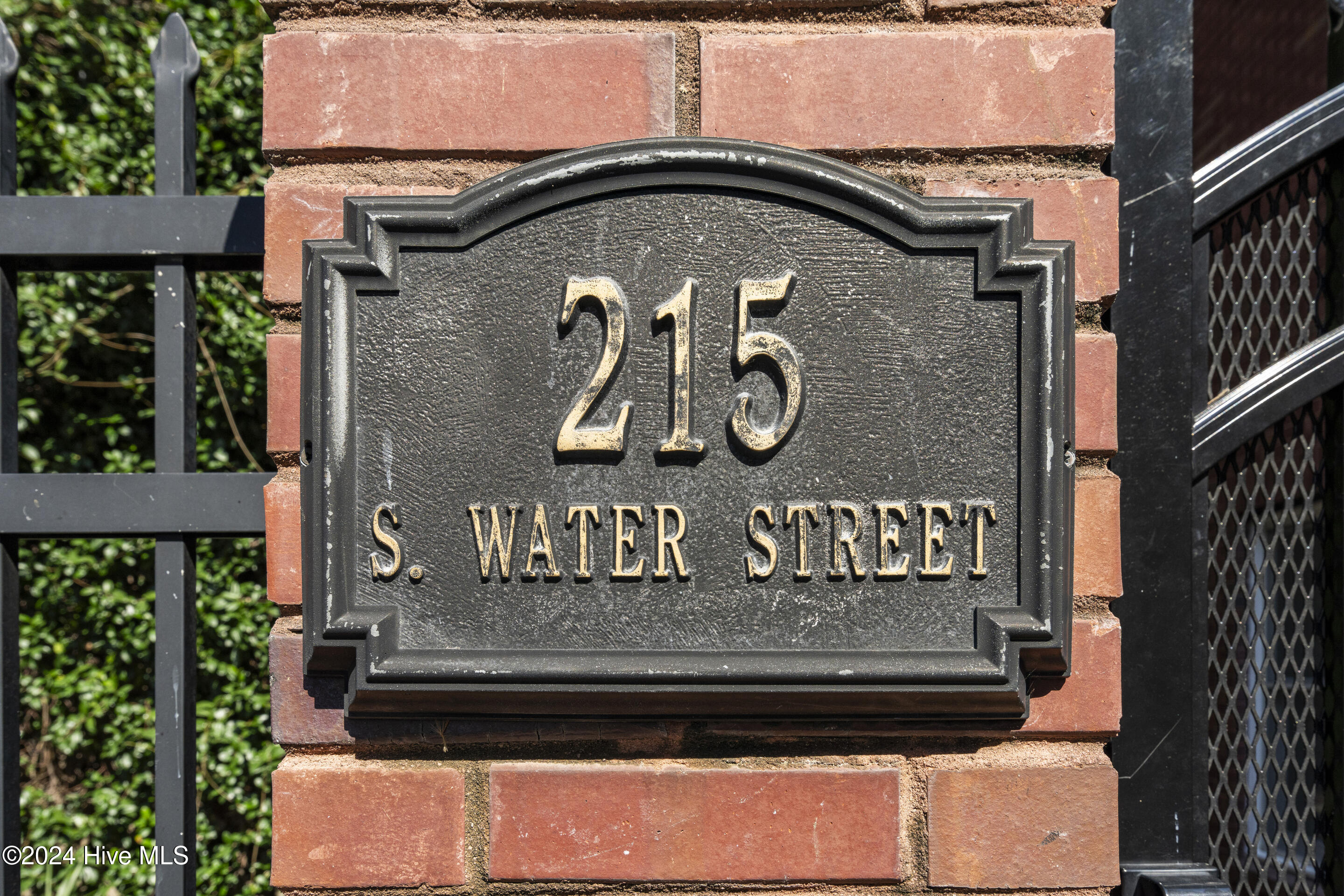 215 S Water Street Apt 305 Property Photo 2