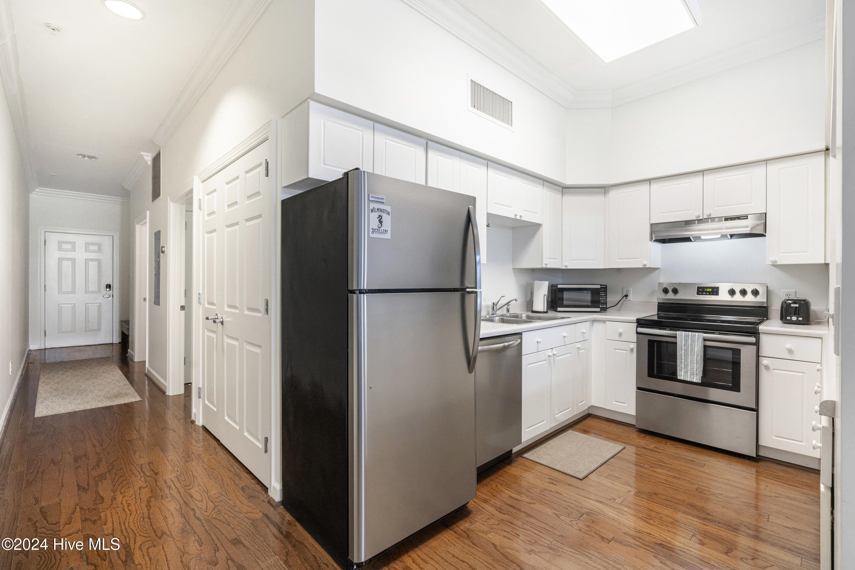 215 S Water Street Apt 305 Property Photo 5