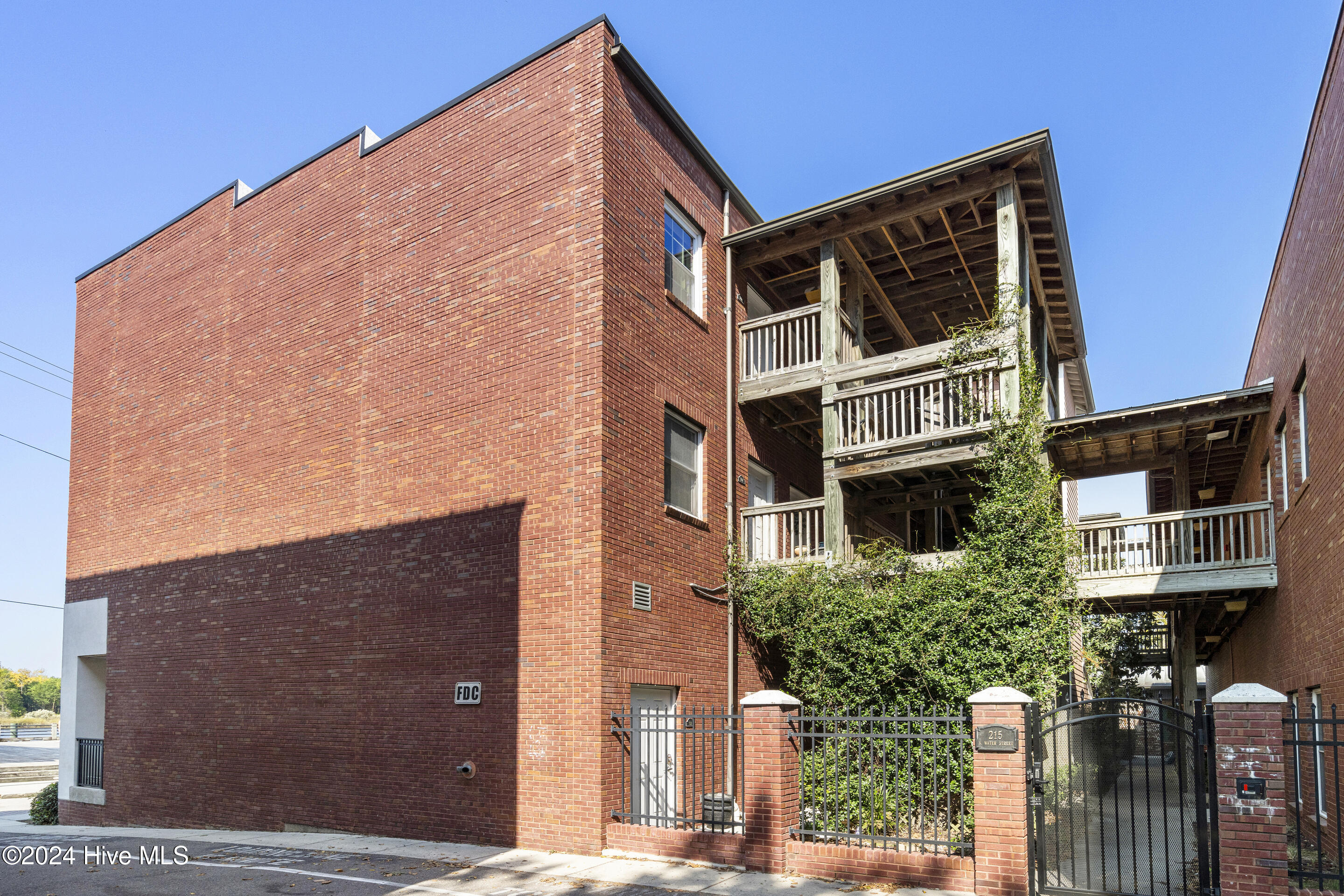 215 S Water Street Apt 305 Property Photo 21