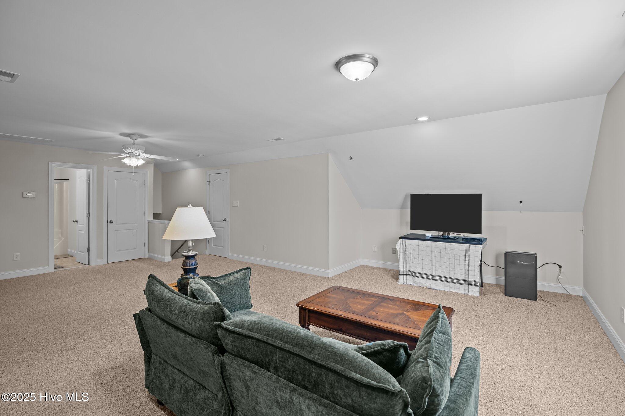 909 Potomac Drive Property Photo 36