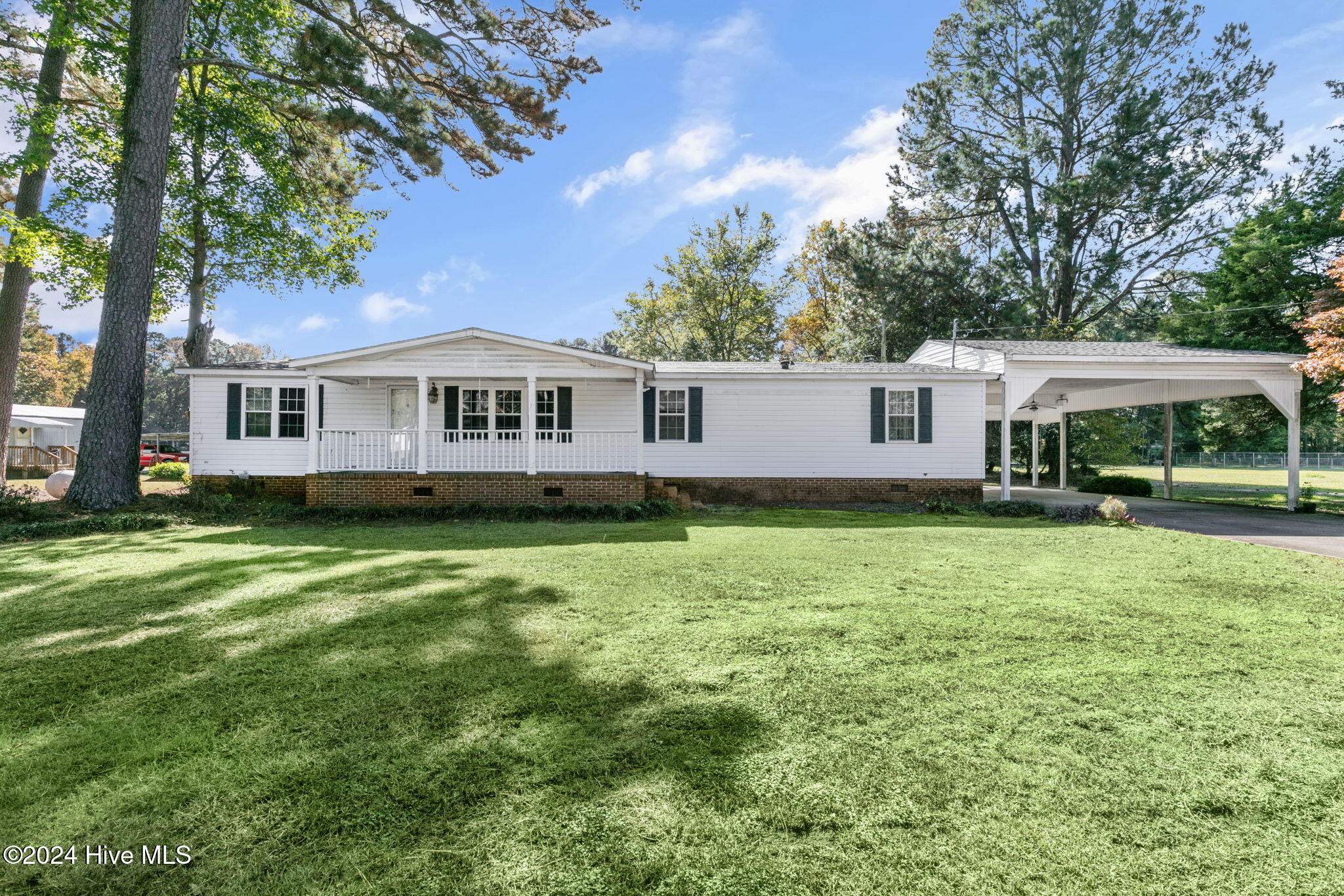 5907 W Baker Road Property Photo 1