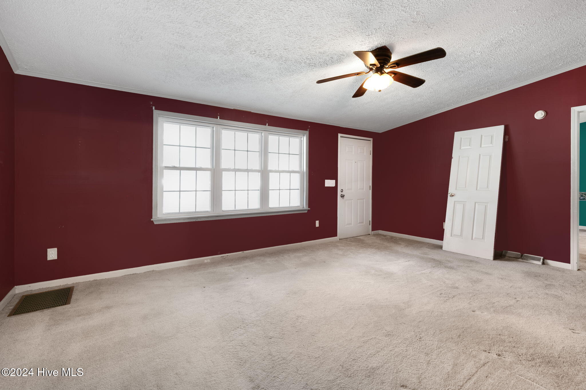5907 W Baker Road Property Photo 4