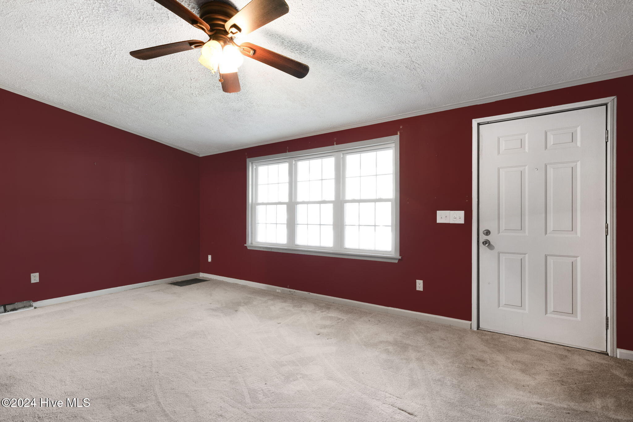 5907 W Baker Road Property Photo 6