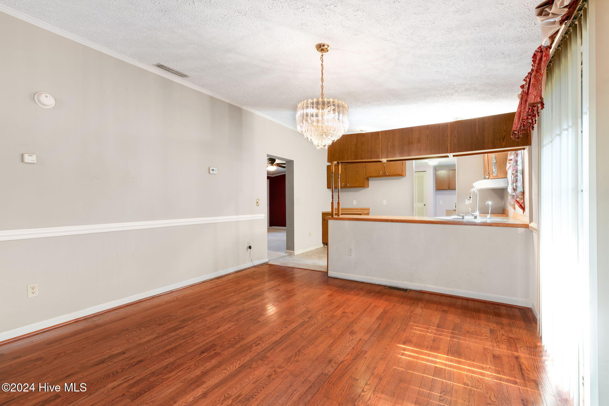 5907 W Baker Road Property Photo 12