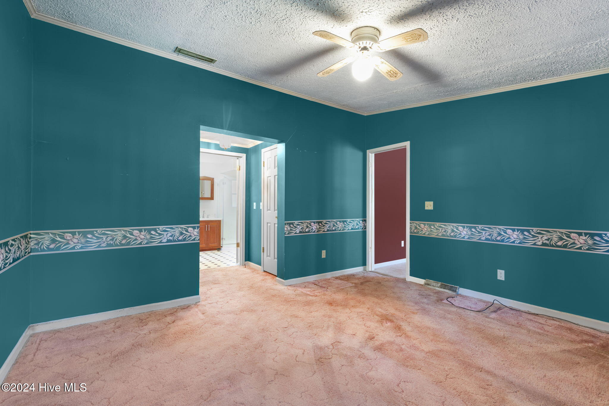 5907 W Baker Road Property Photo 17