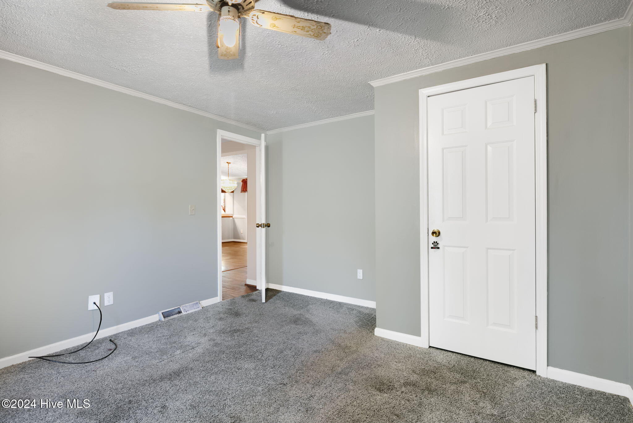 5907 W Baker Road Property Photo 22