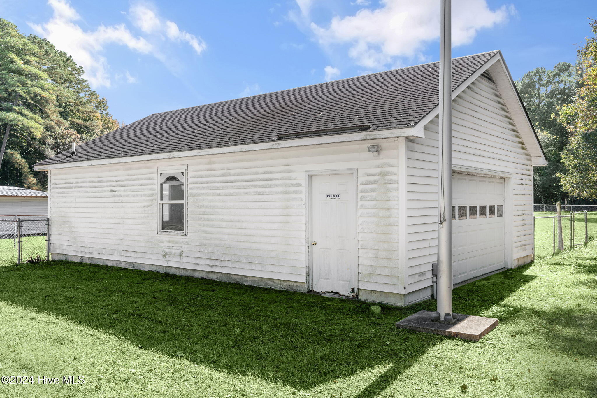5907 W Baker Road Property Photo 31