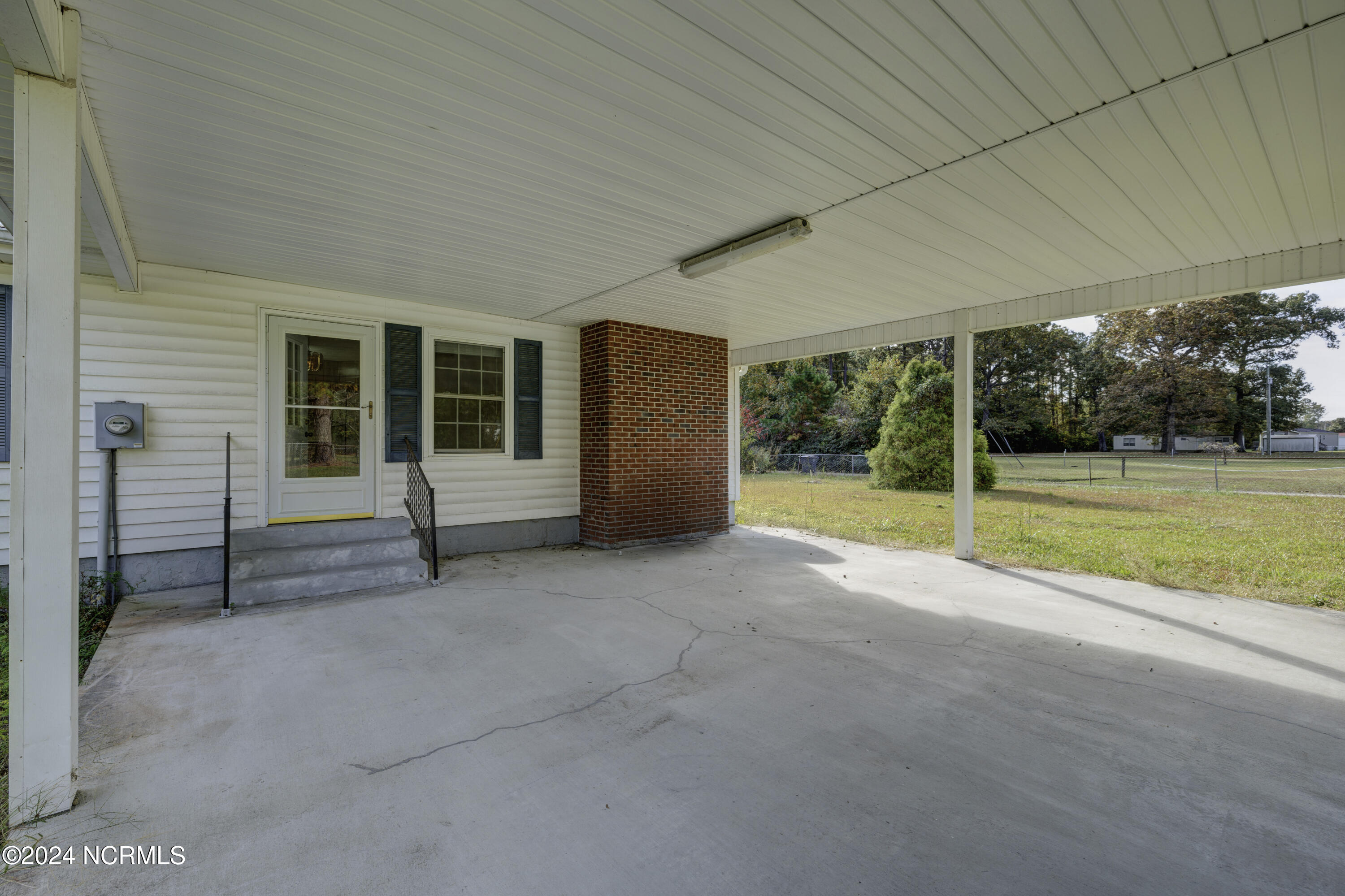 866 Appleton Way Property Photo 27