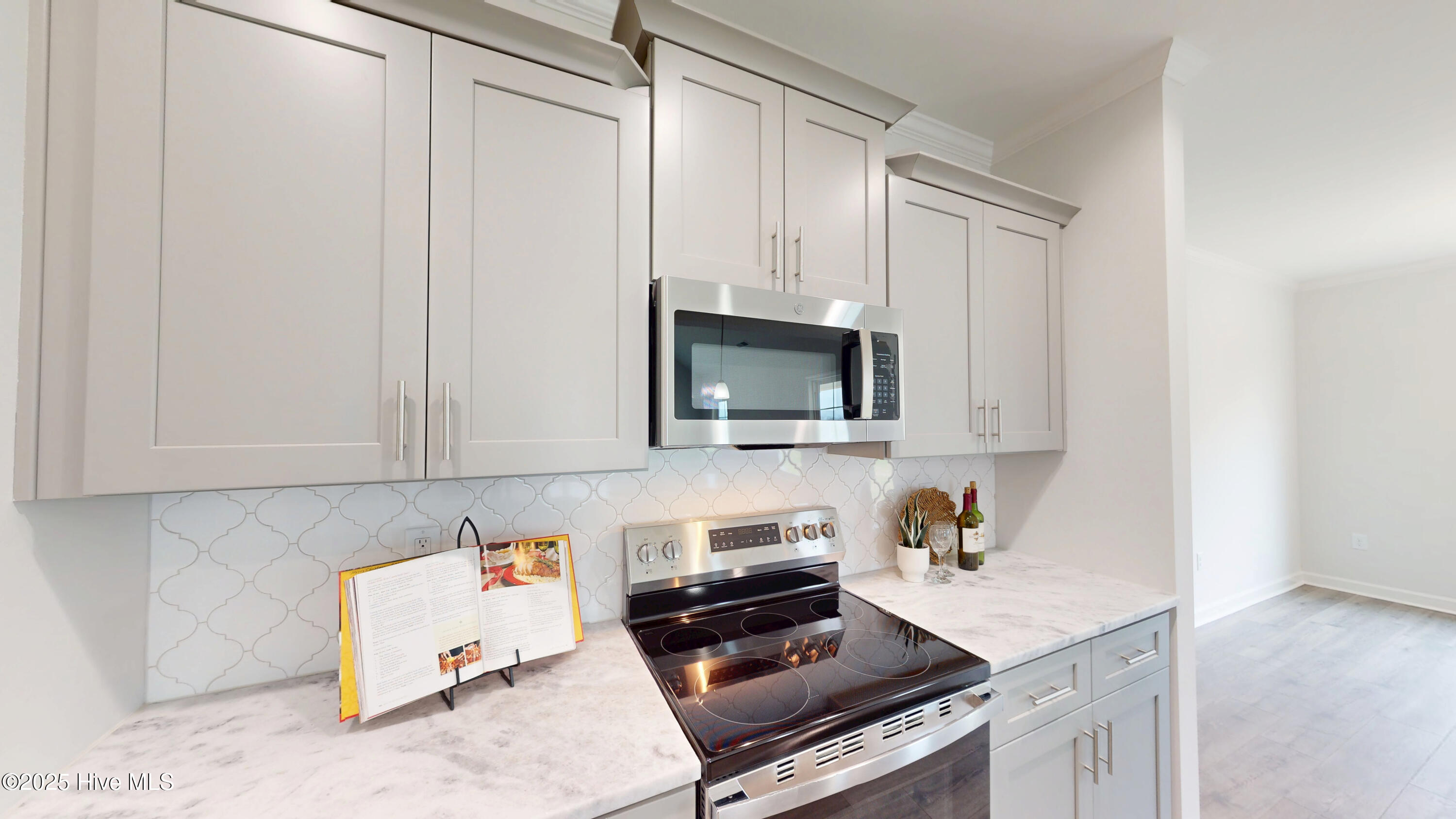 209 Creeks Edge Drive Property Photo 11
