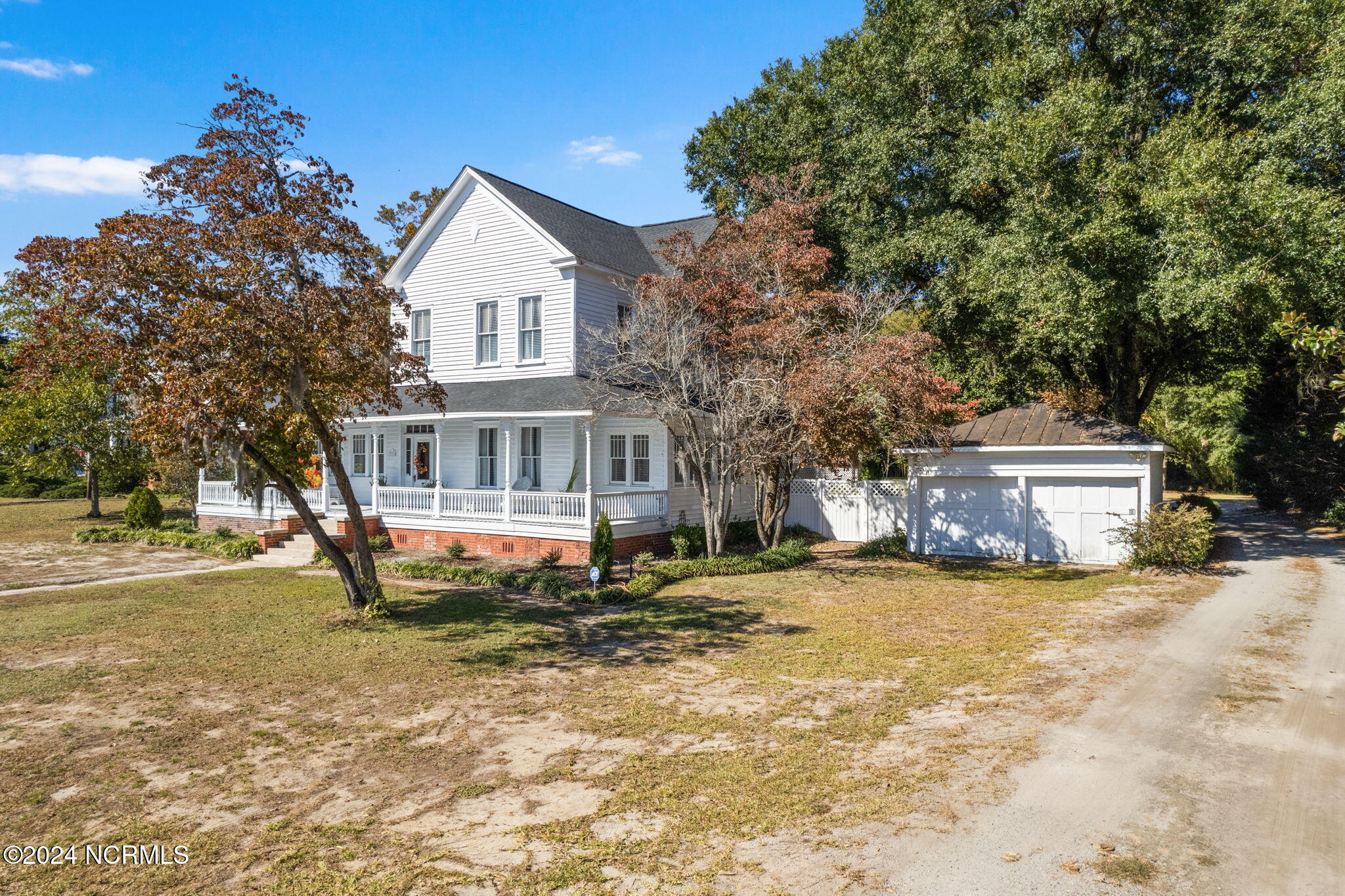 950 Main Street Property Photo 3