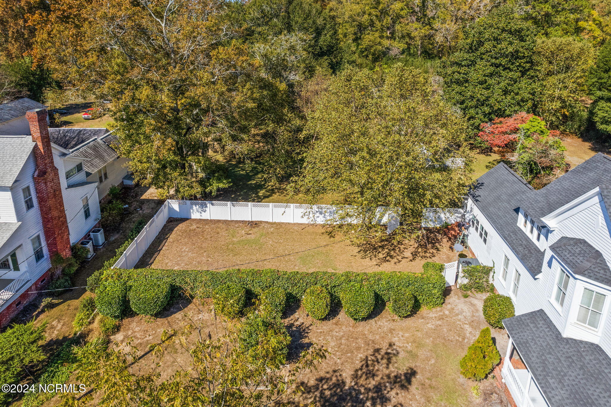 950 Main Street Property Photo 7