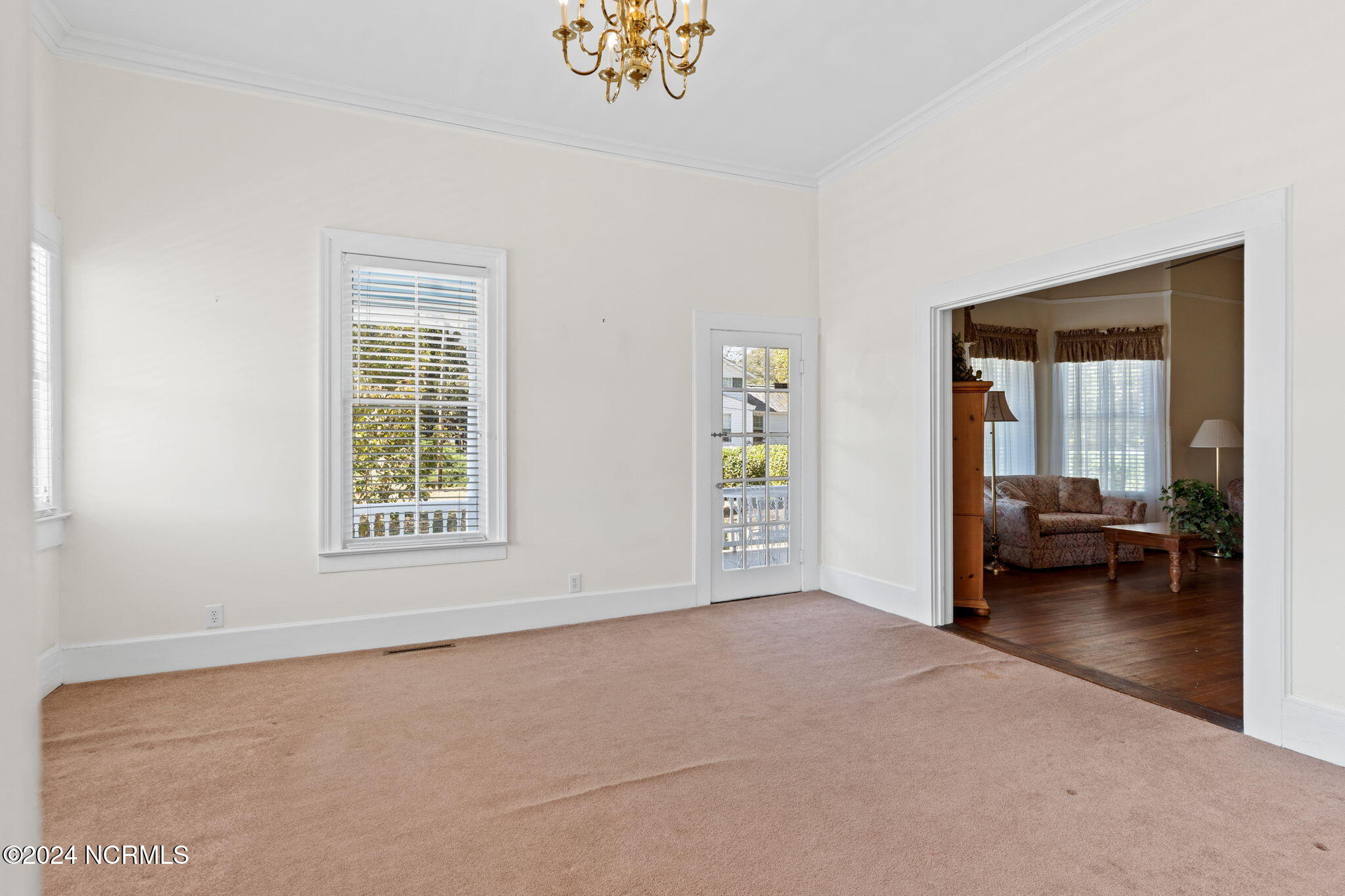 950 Main Street Property Photo 13