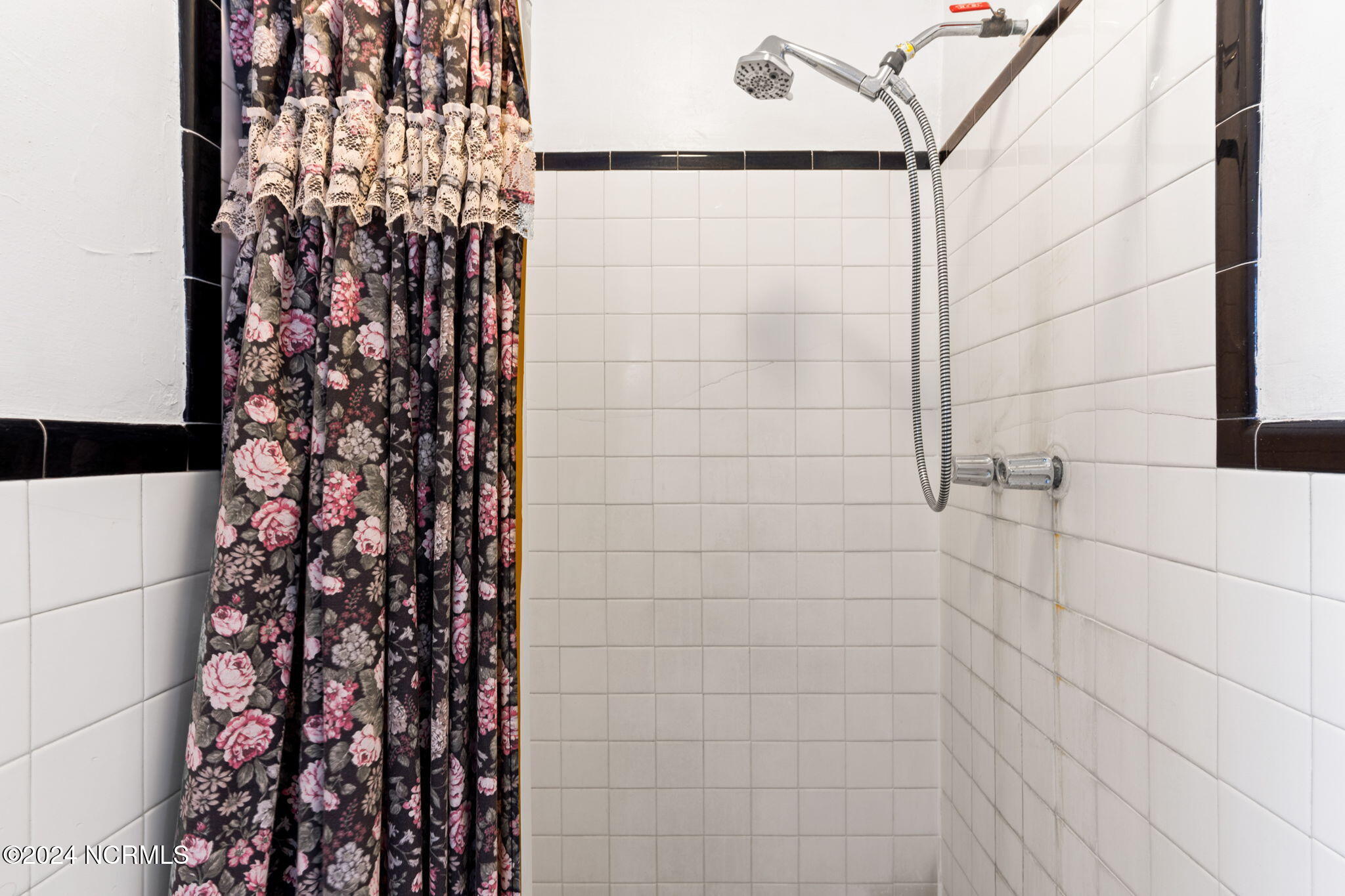 950 Main Street Property Photo 30