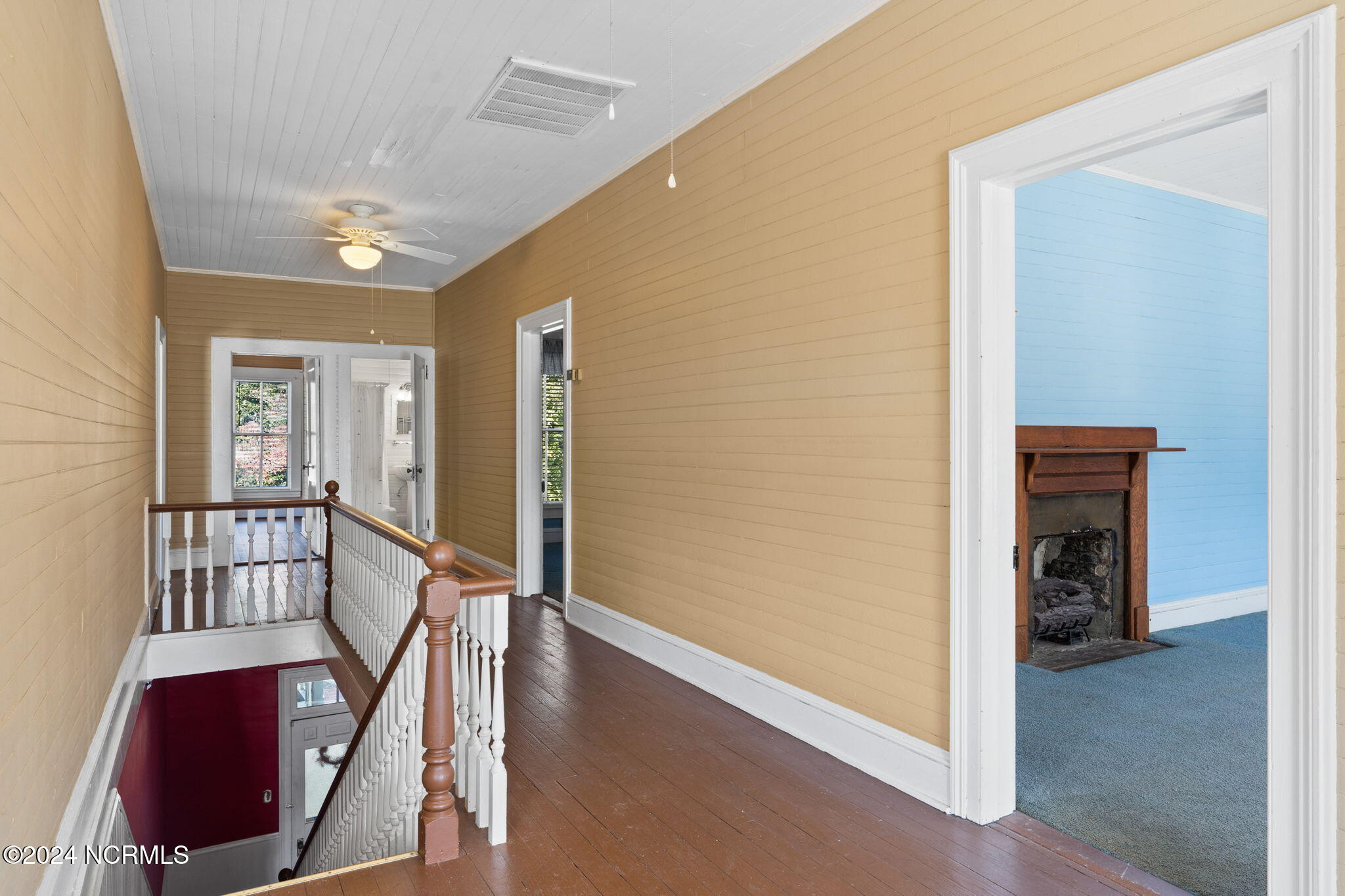 950 Main Street Property Photo 36