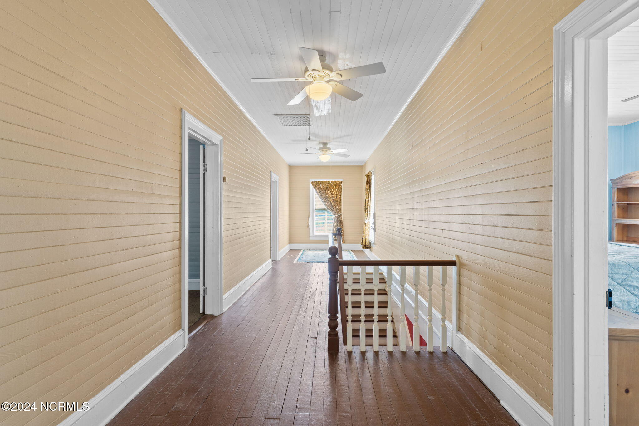 950 Main Street Property Photo 37