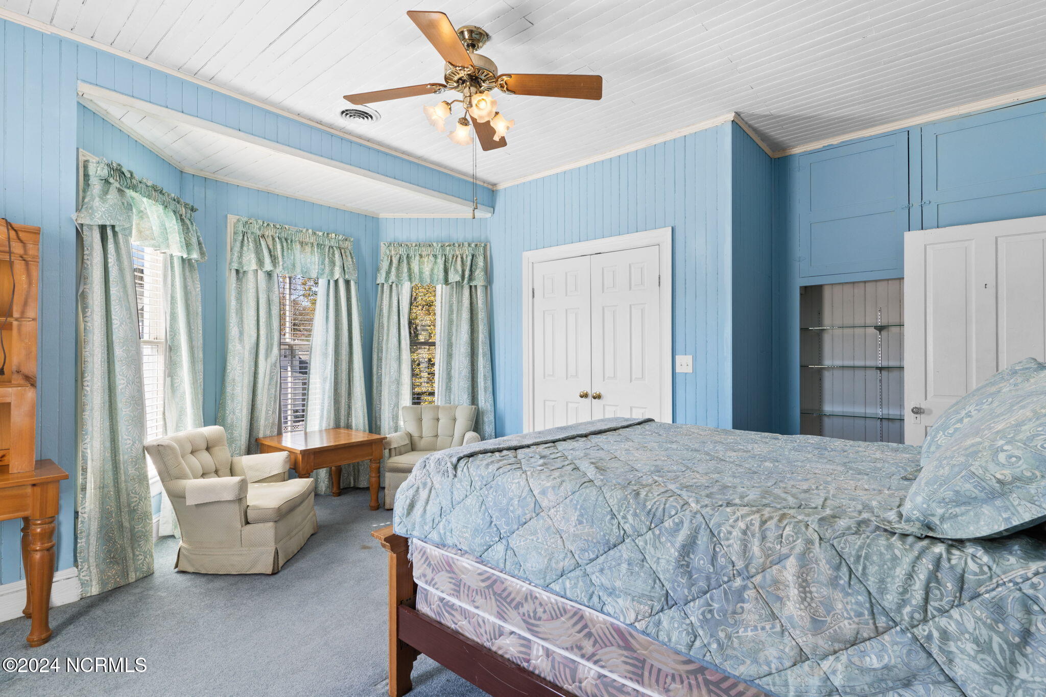 950 Main Street Property Photo 45