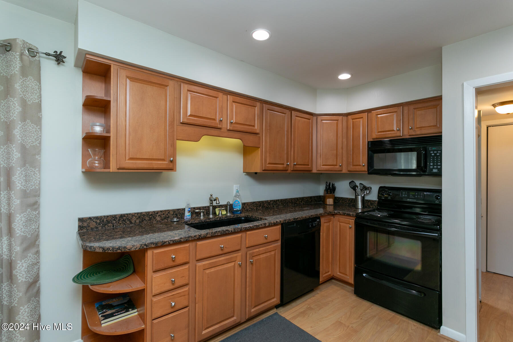 800 Saint Andrews Drive 143 Property Photo 16