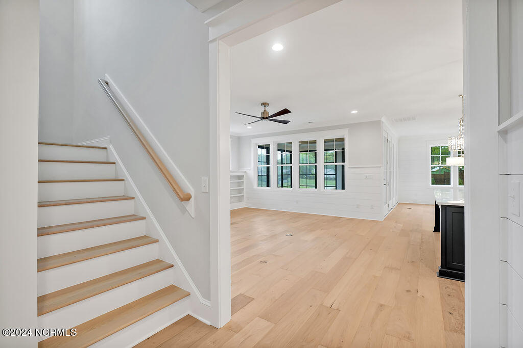 612 Waterstone Drive Property Photo 8
