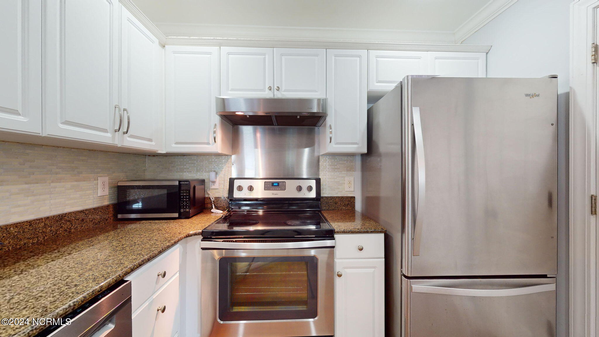 401 Jade Cove Property Photo 19