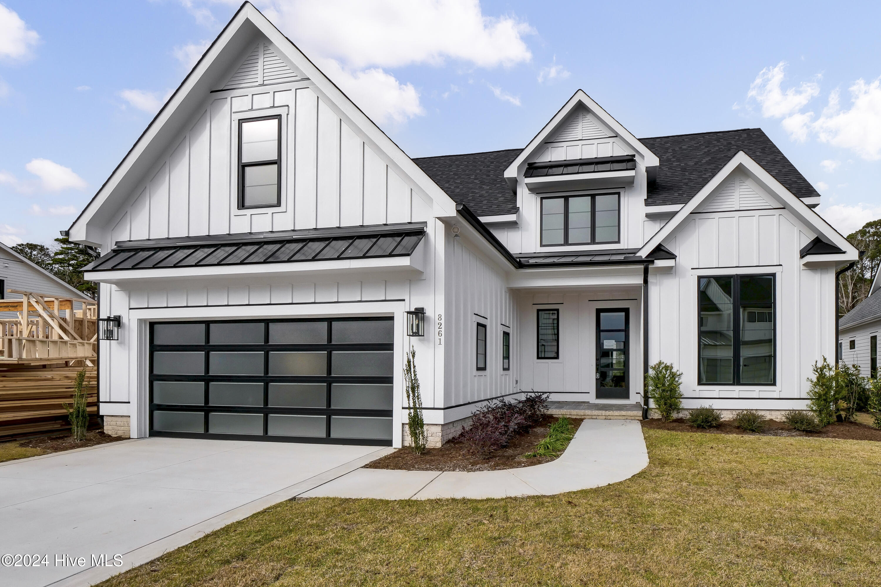 8261 Winding Creek Circle Property Photo 1