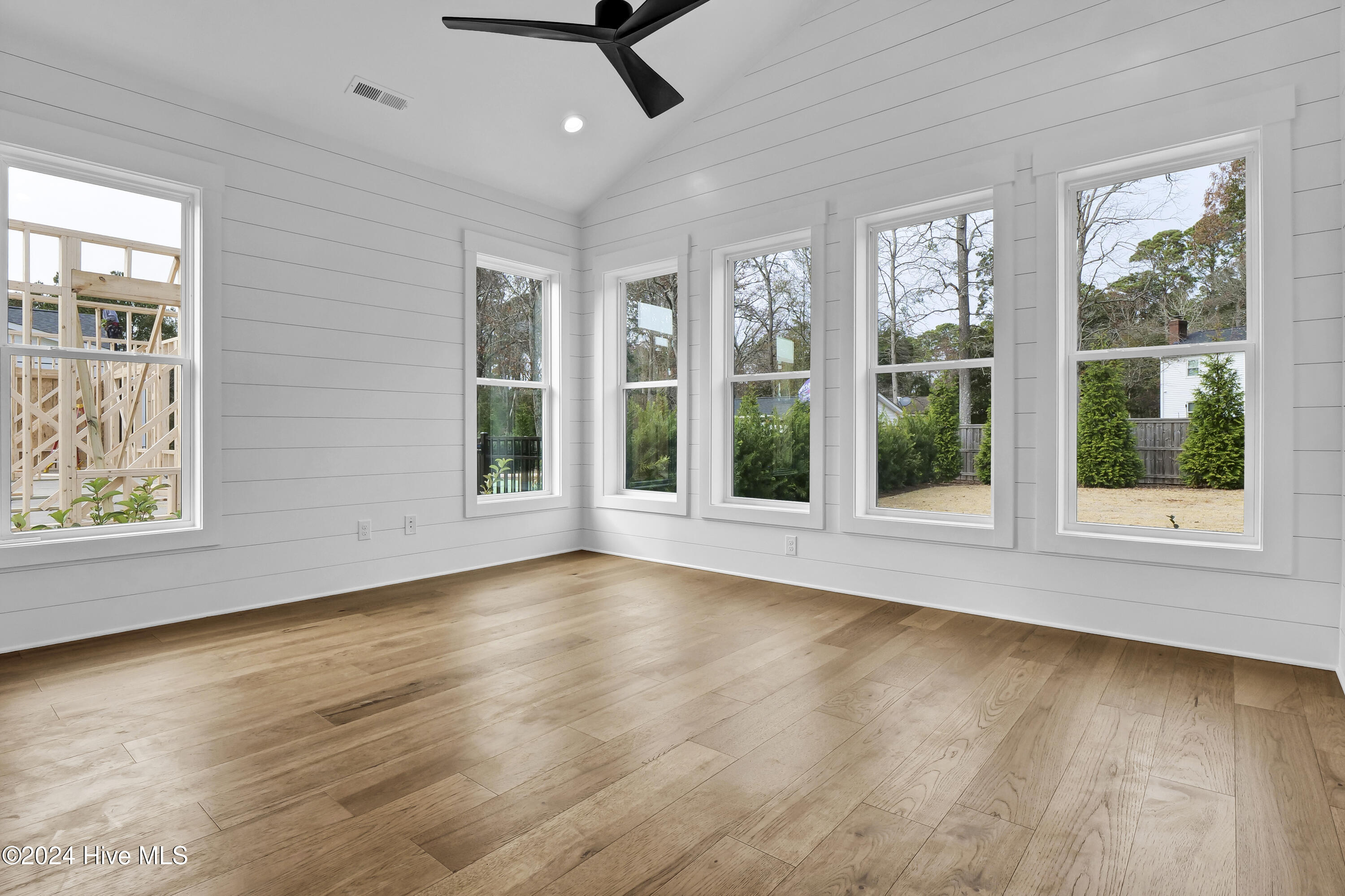 8261 Winding Creek Circle Property Photo 20