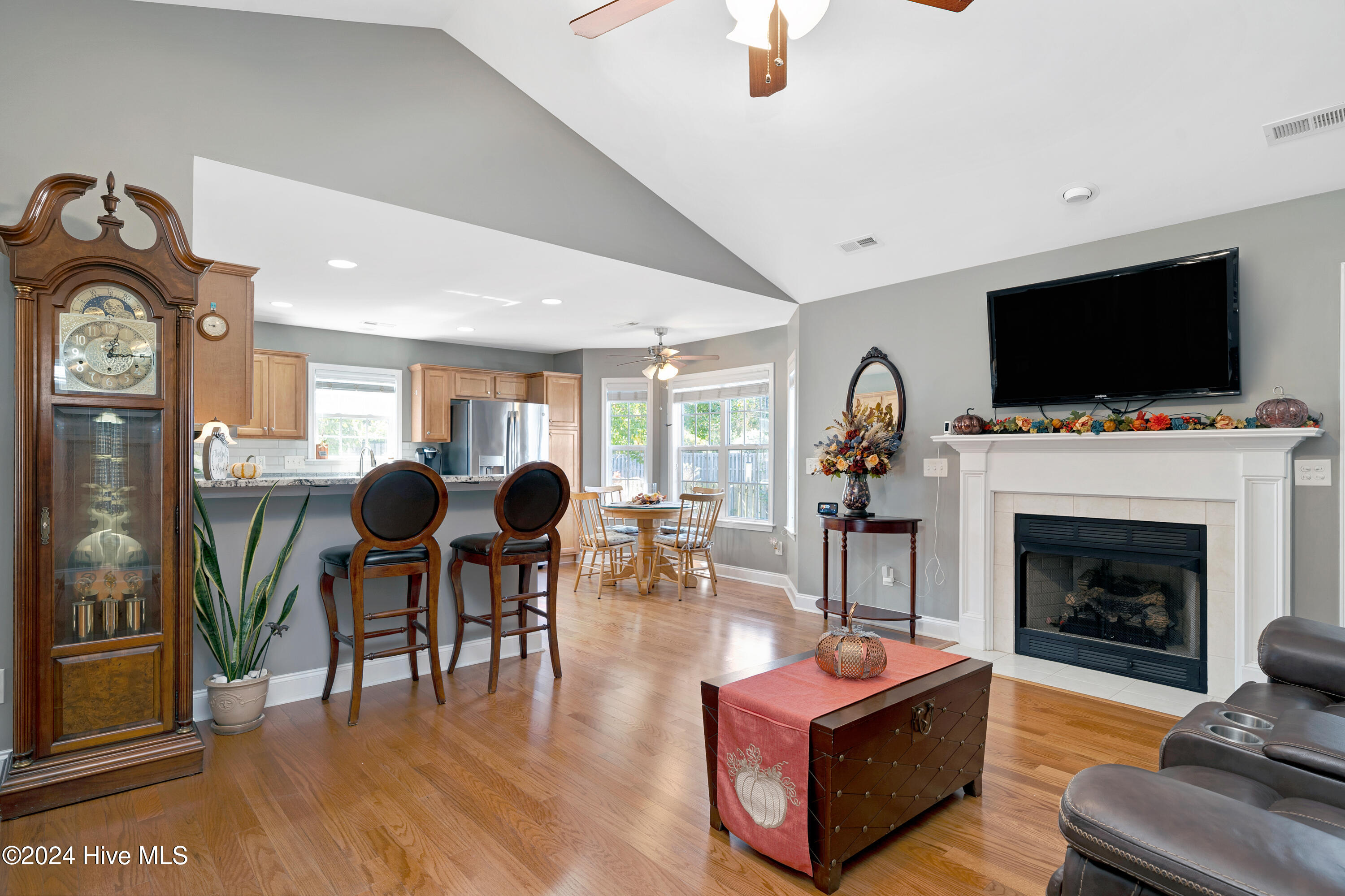 1664 Sugarberry Circle Property Photo 10