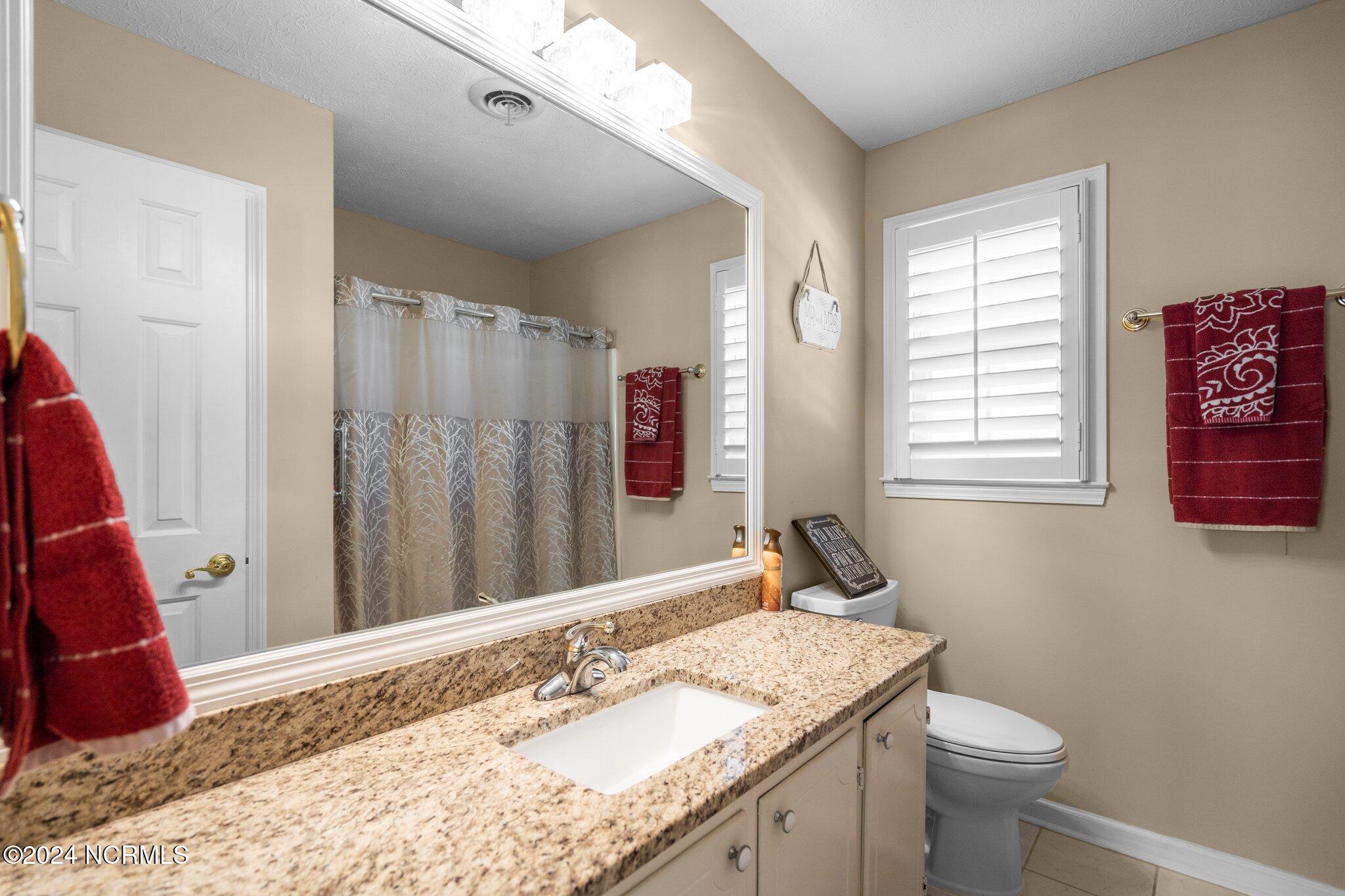 1221 S Beresford Court Property Photo 23