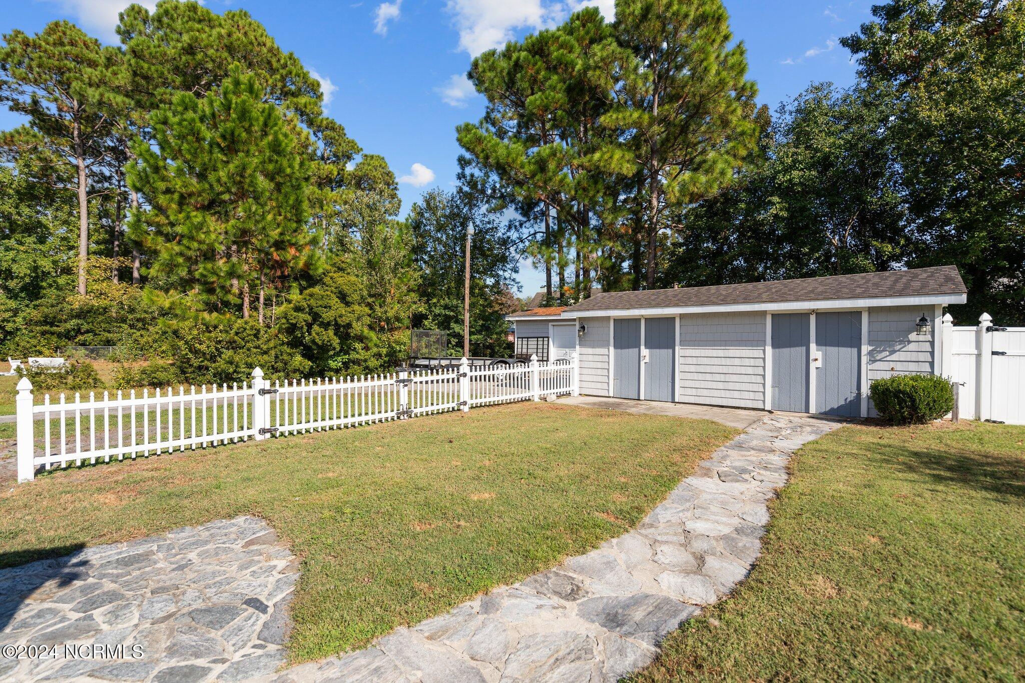 1221 S Beresford Court Property Photo 31