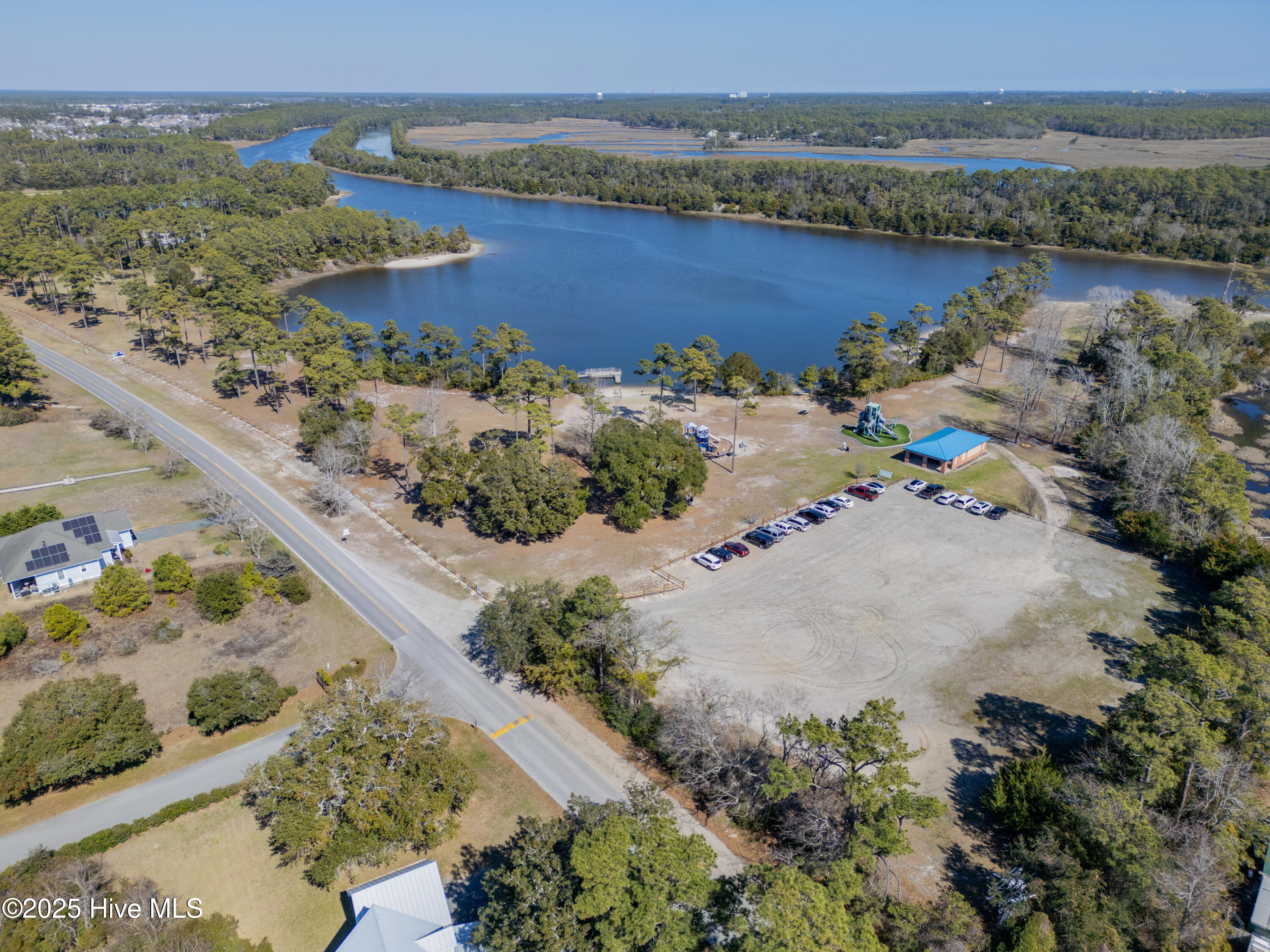 4008 Barnes Bluff Drive Property Photo 17