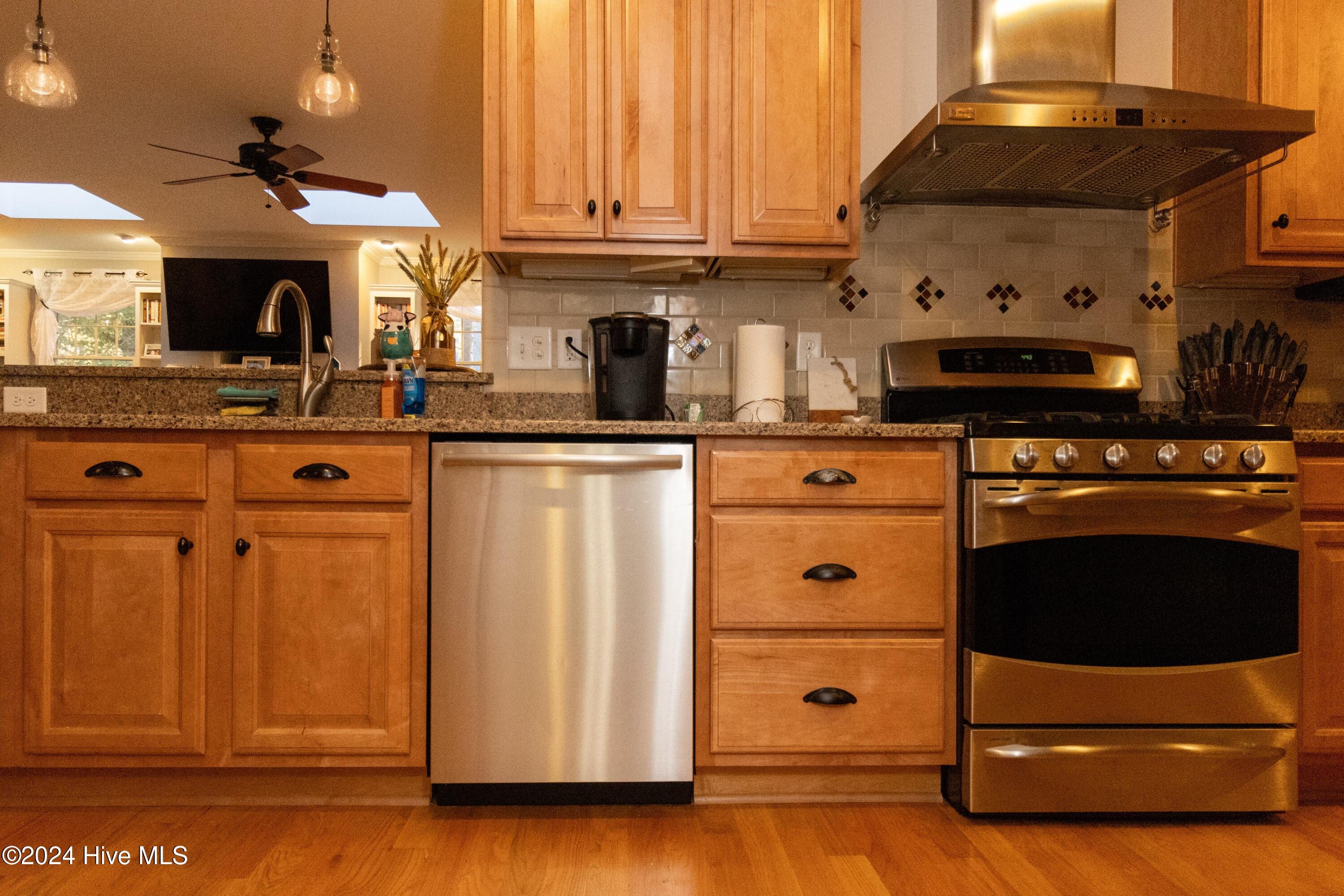 220 Beech Point Boulevard Property Photo 18