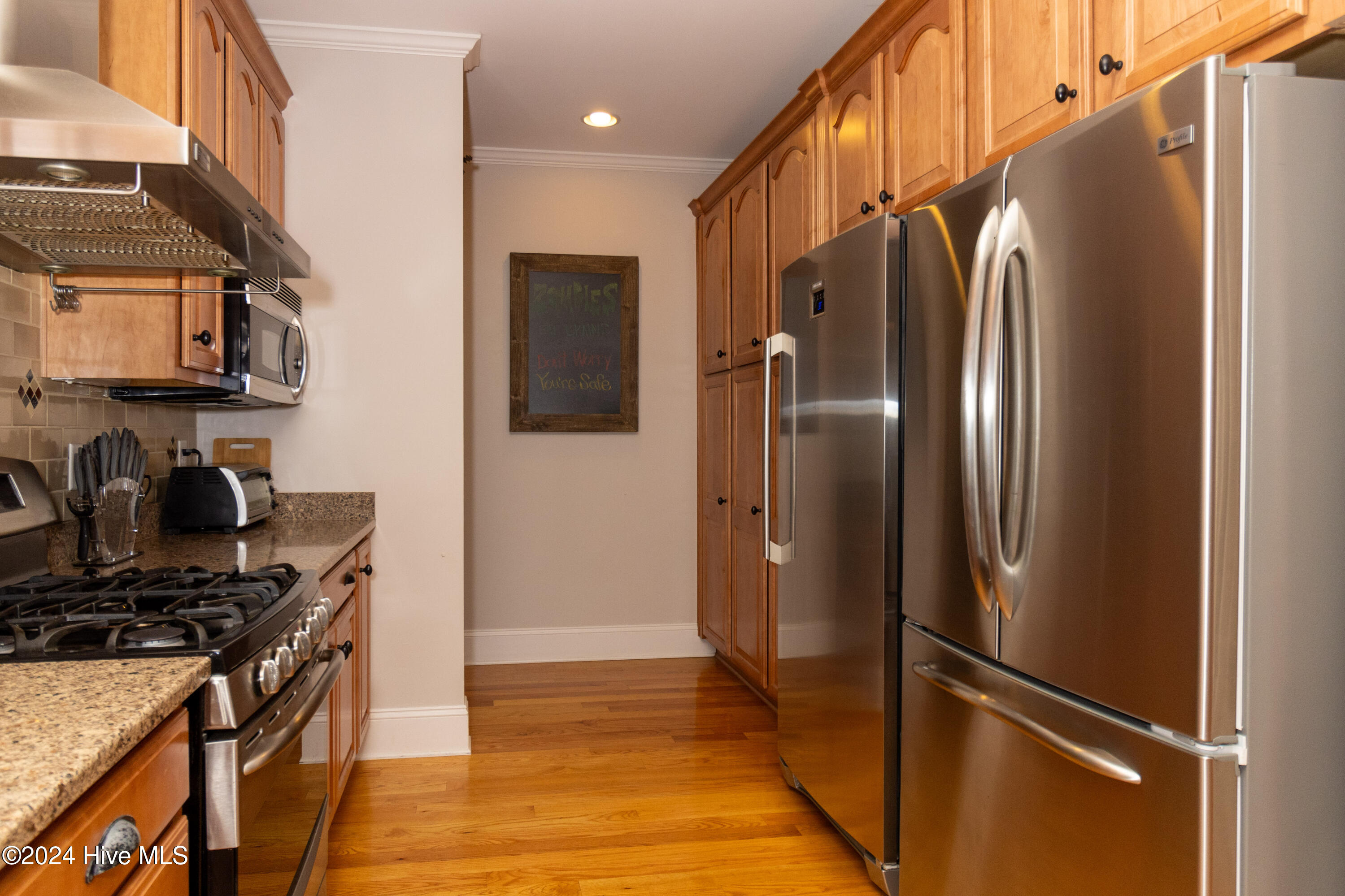 220 Beech Point Boulevard Property Photo 19