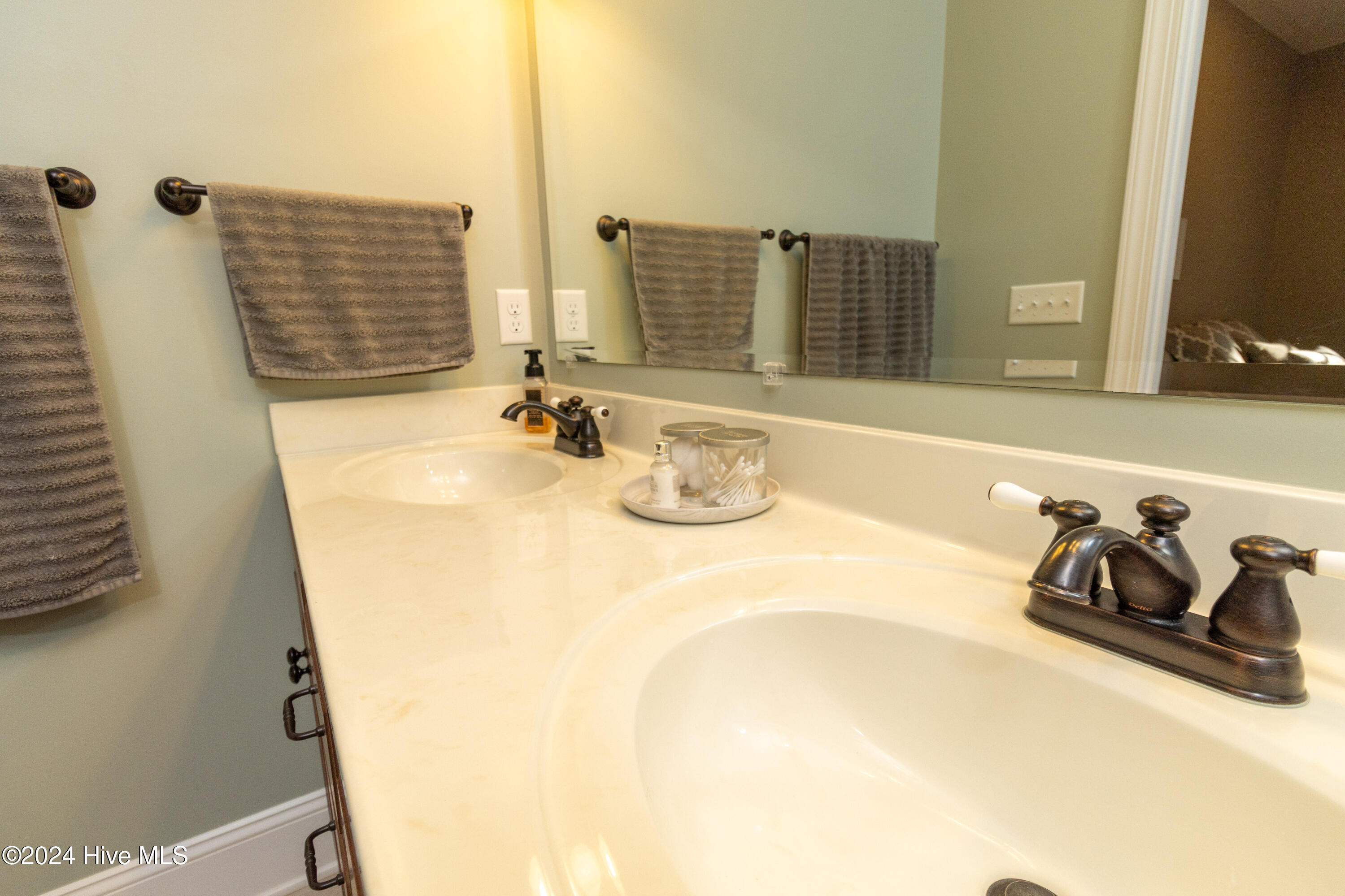 220 Beech Point Boulevard Property Photo 37