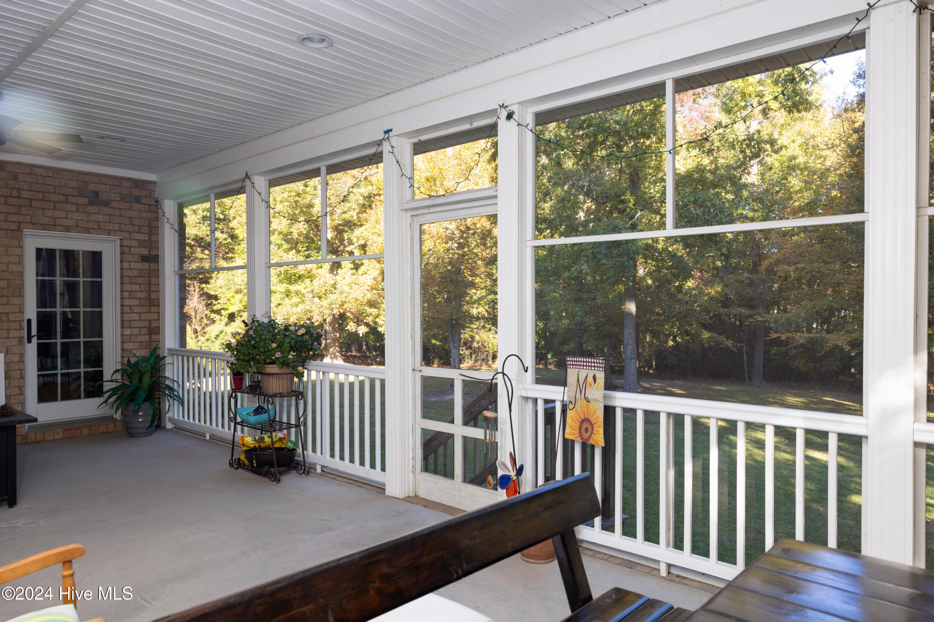 220 Beech Point Boulevard Property Photo 56