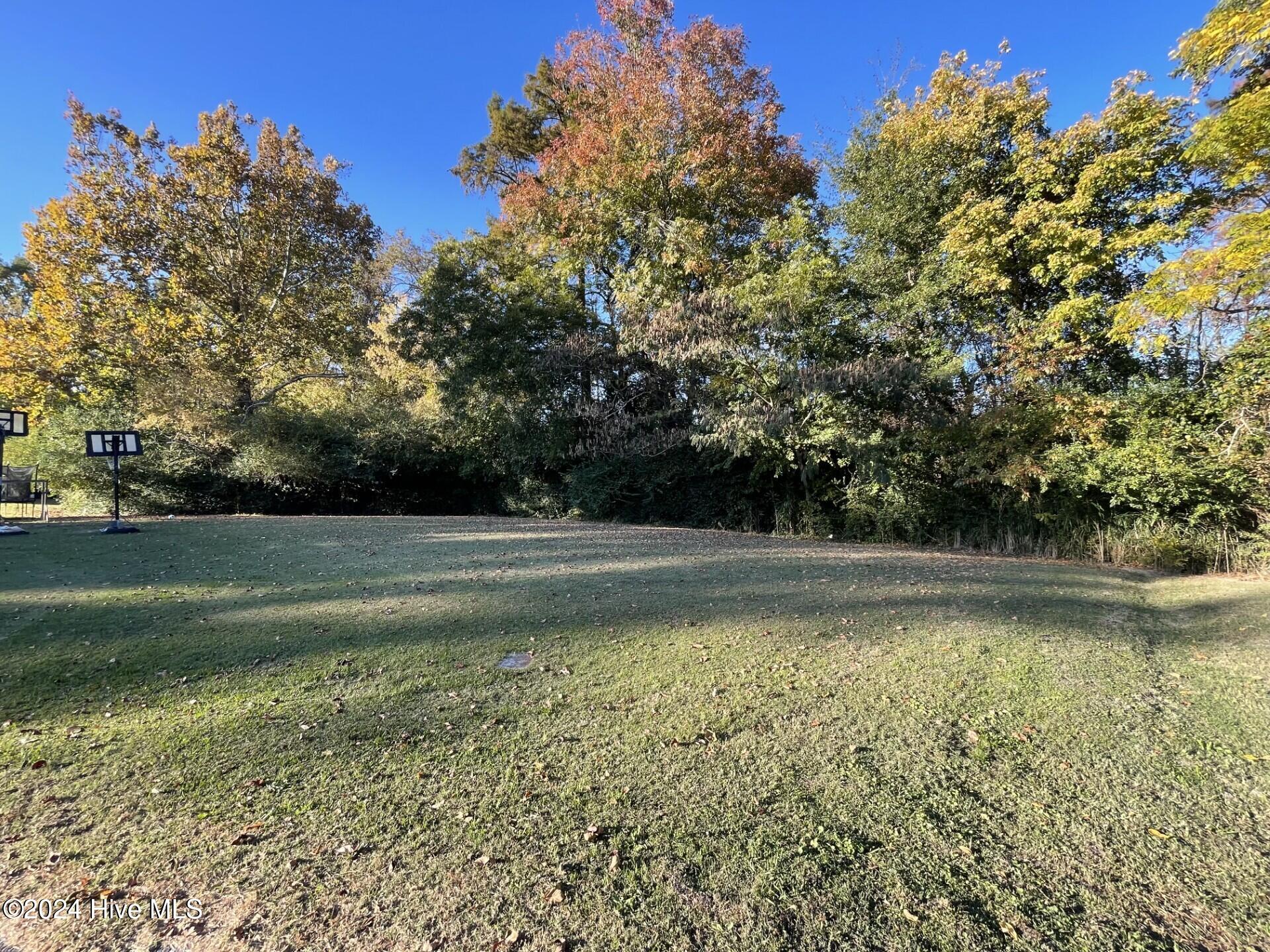 5 Woodland Avenue Property Photo 2