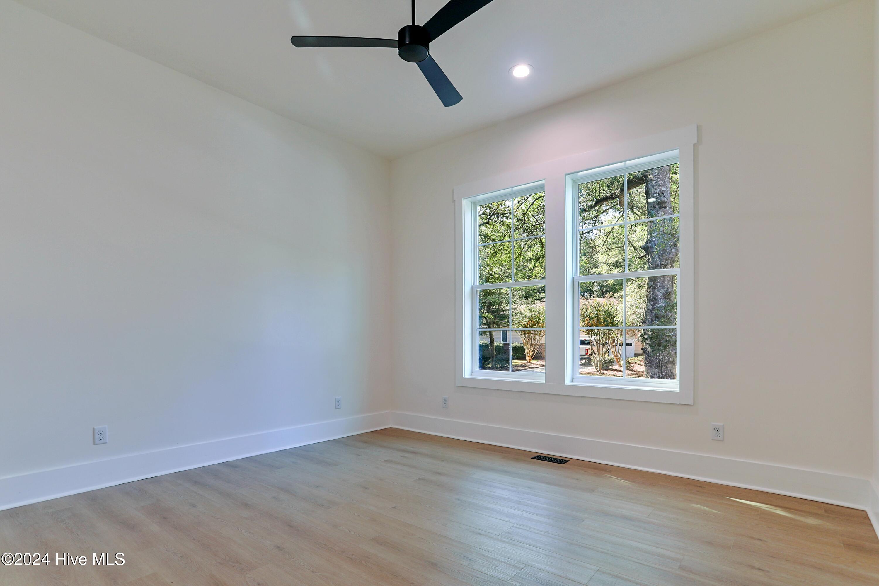 90 Marina Drive Property Photo 45