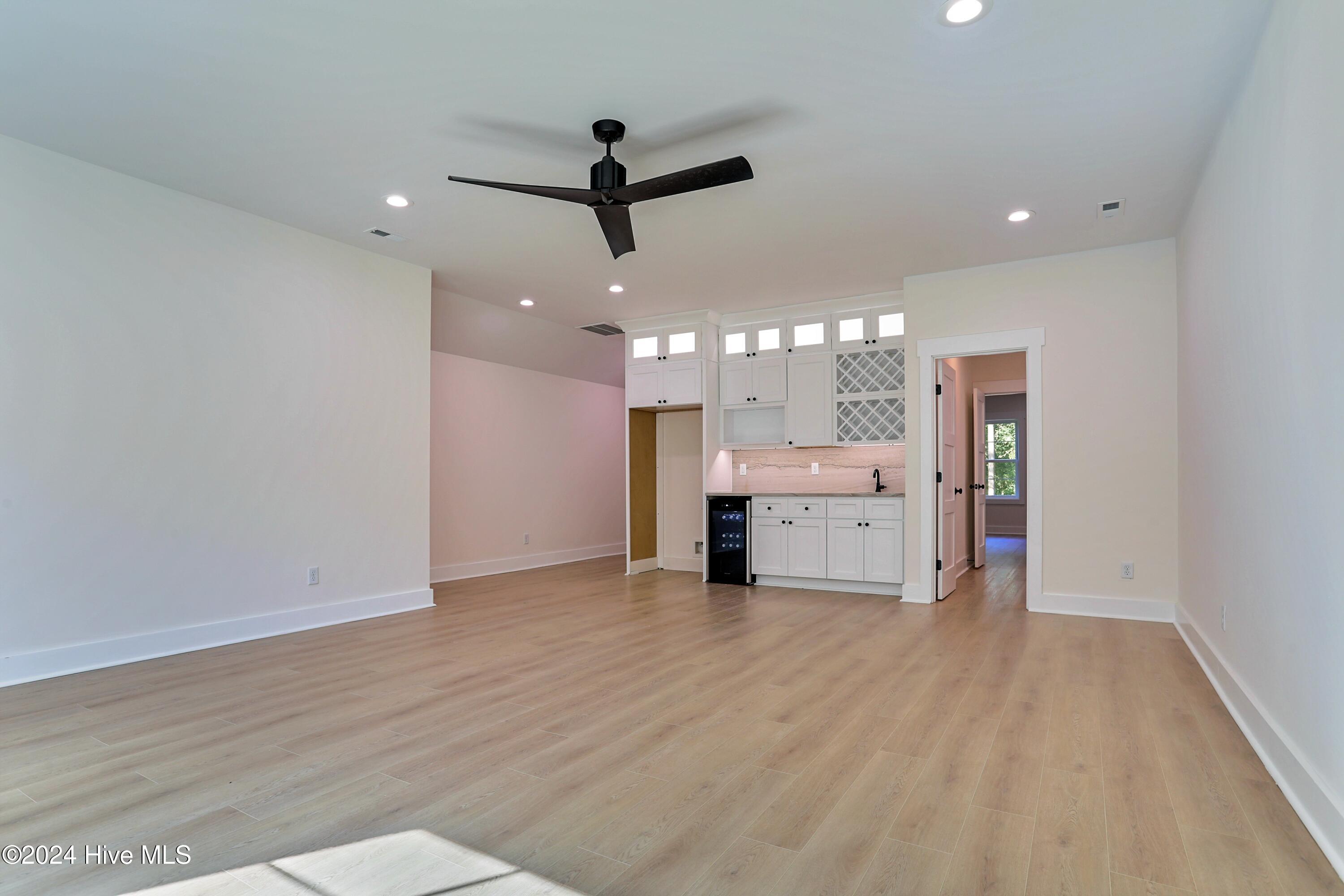 90 Marina Drive Property Photo 57
