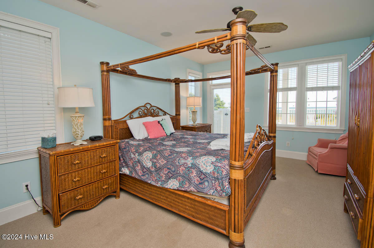 5715 Ocean Drive Property Photo 19