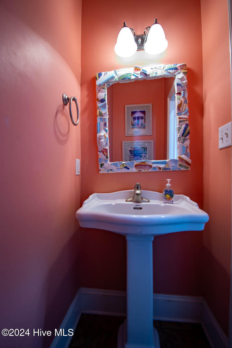 5715 Ocean Drive Property Photo 22