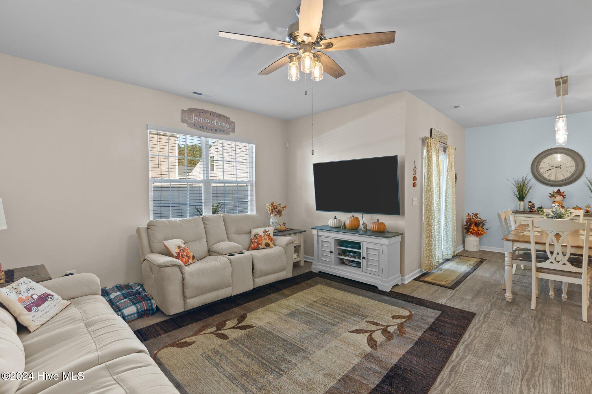 4528 Sandstone Drive Property Photo 12