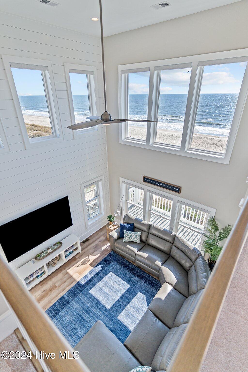 1311 W Beach Drive Property Photo 16