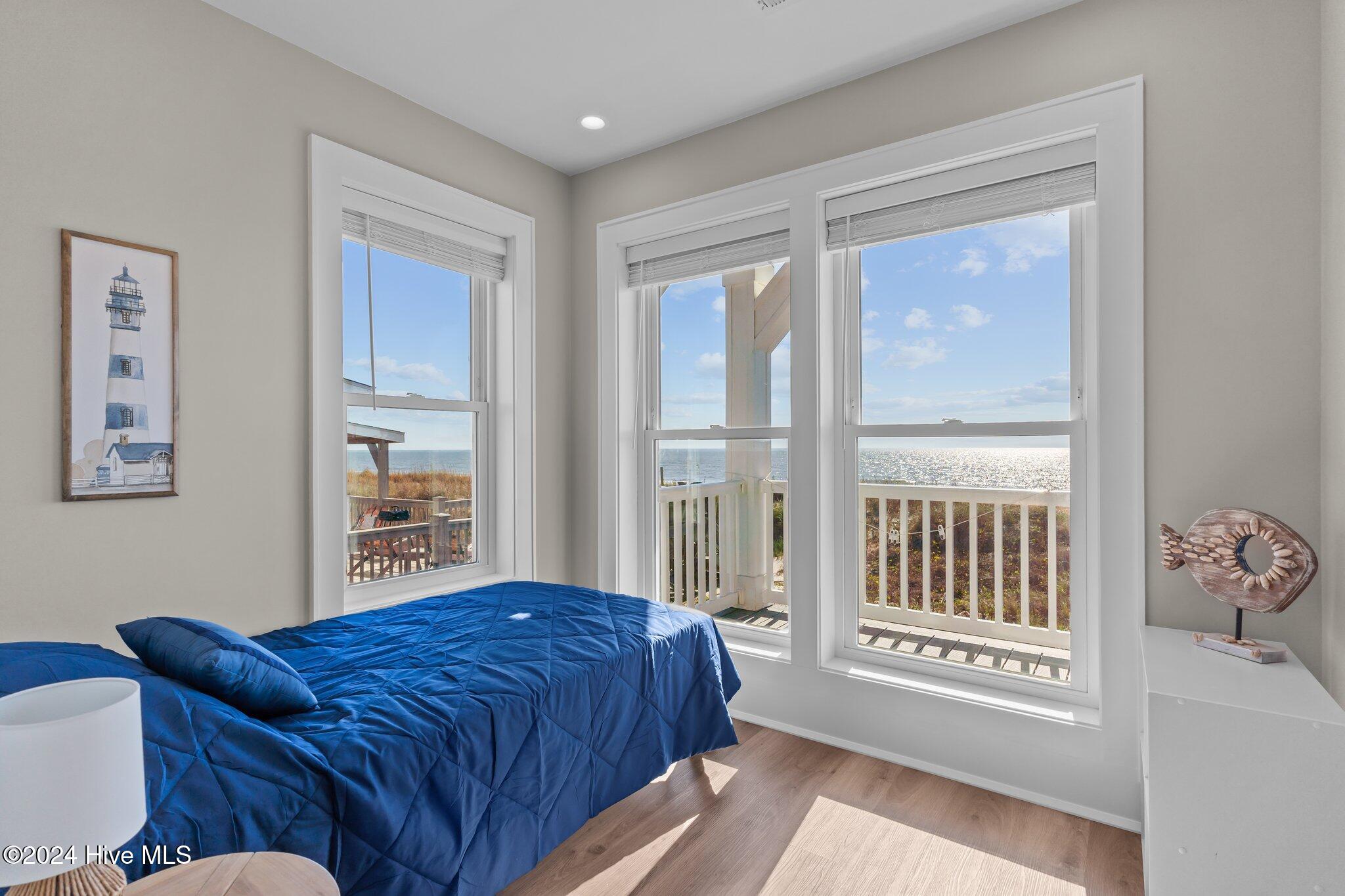 1311 W Beach Drive Property Photo 27