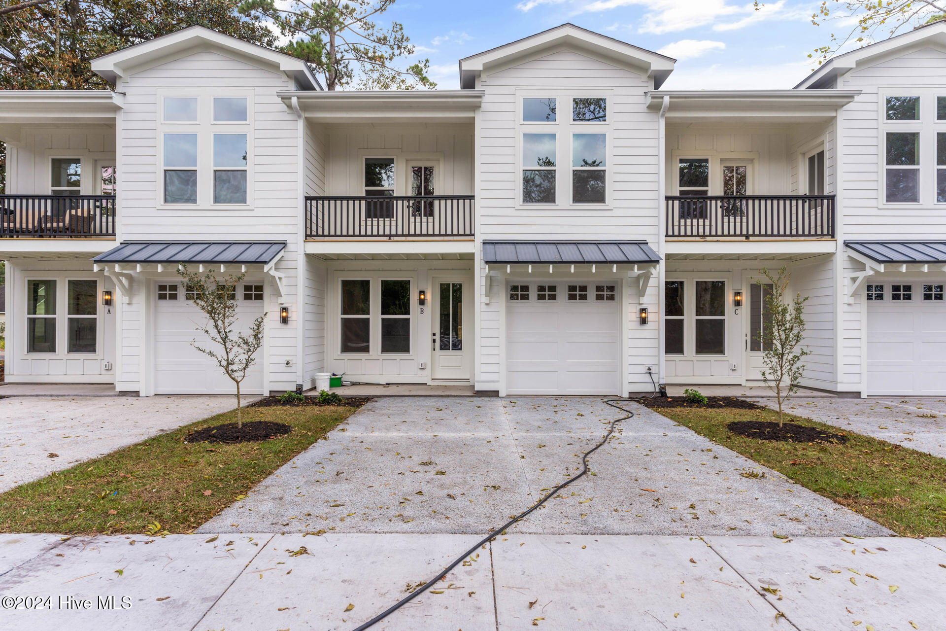4211 Spirea Drive B Property Photo 1