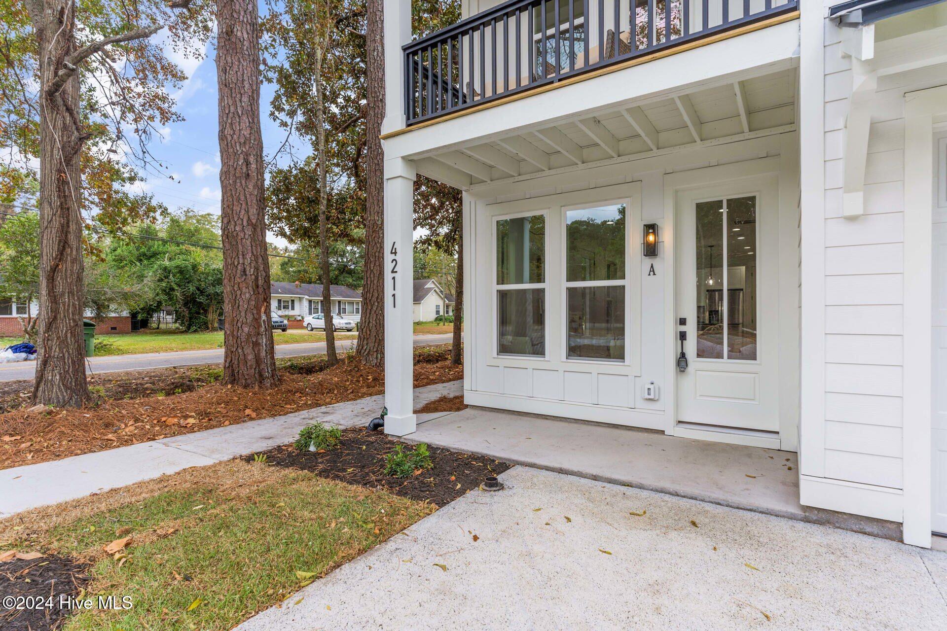 4211 Spirea Drive B Property Photo 5