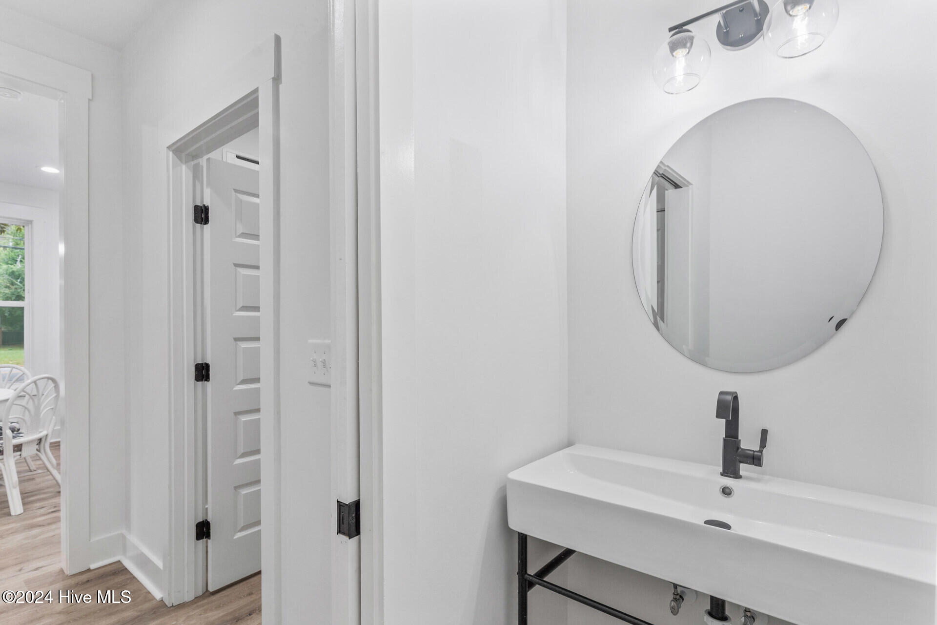 4211 Spirea Drive B Property Photo 15
