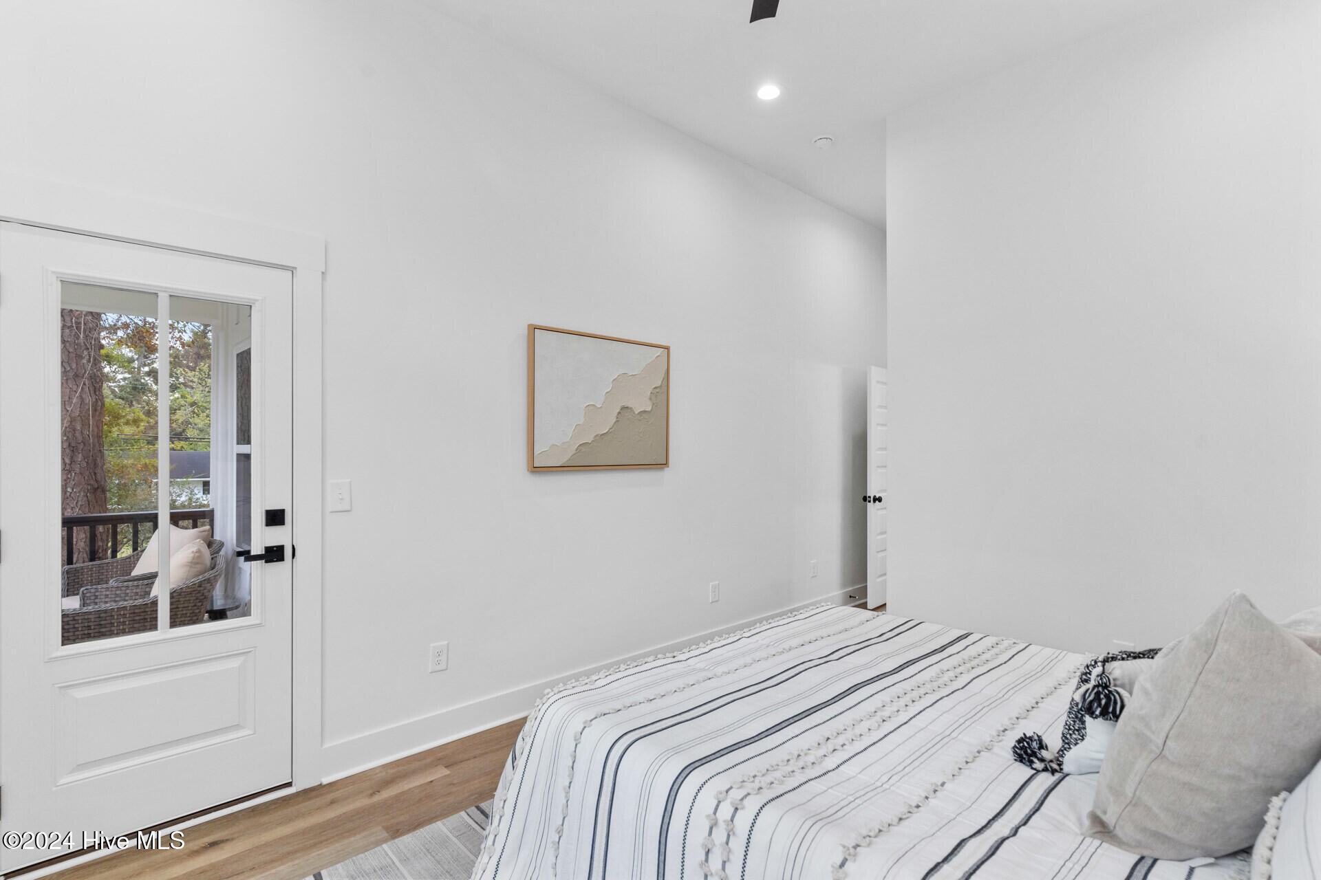 4211 Spirea Drive B Property Photo 18