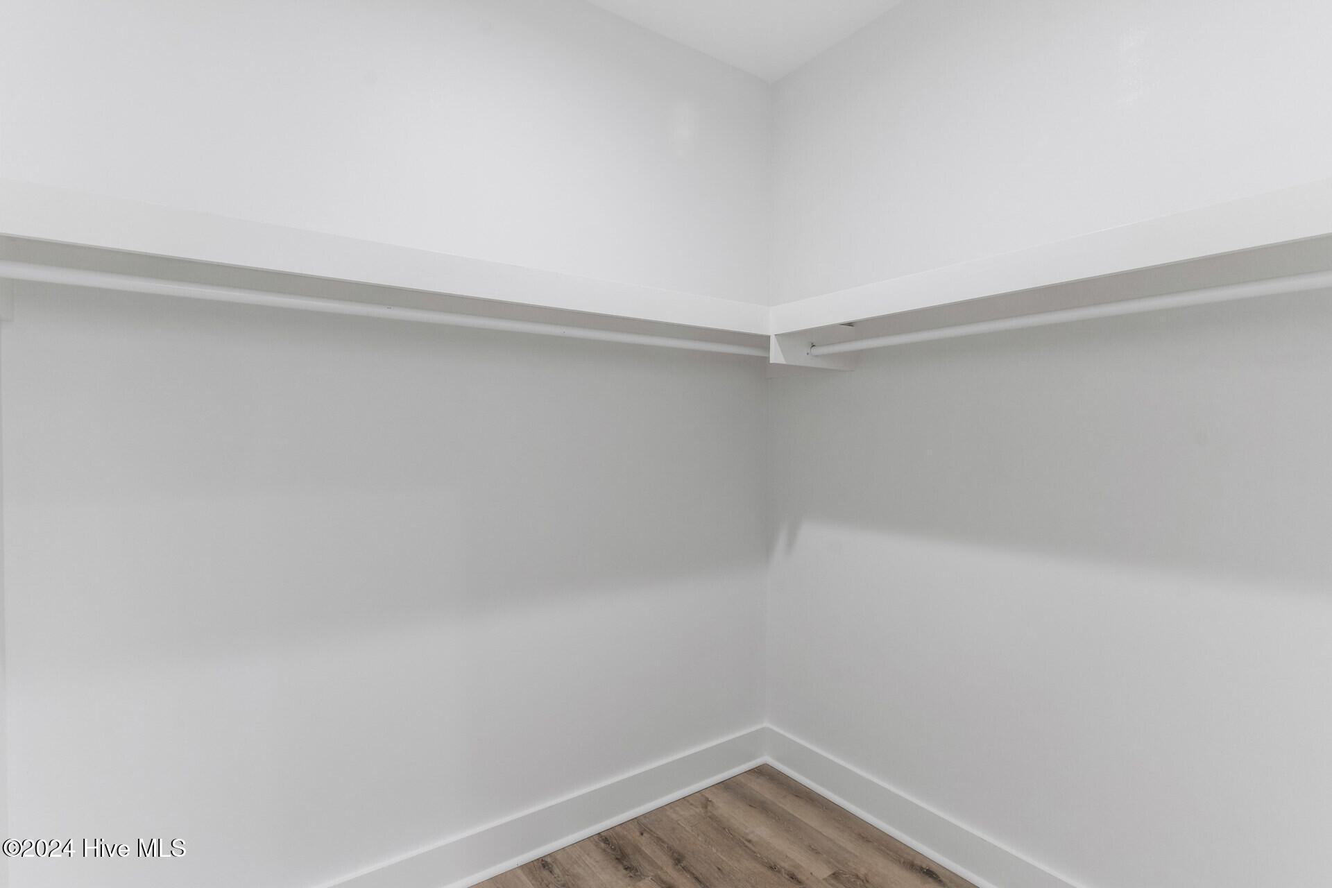 4211 Spirea Drive B Property Photo 22